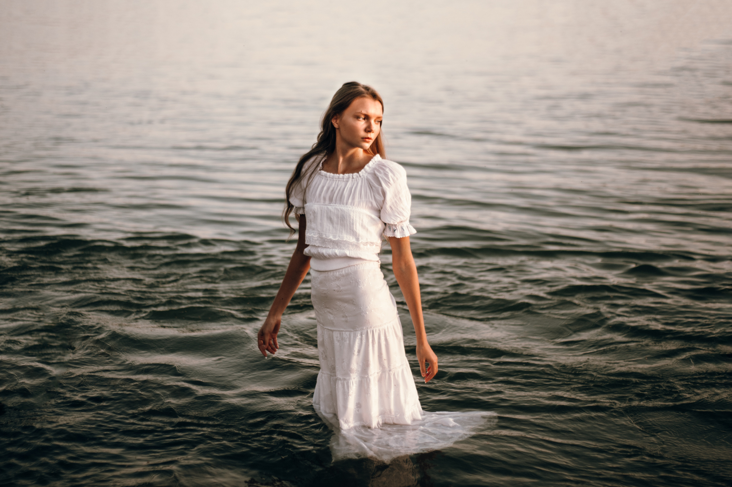 Катя, берег. Фотограф в Новосибирске Полина Колмачевская