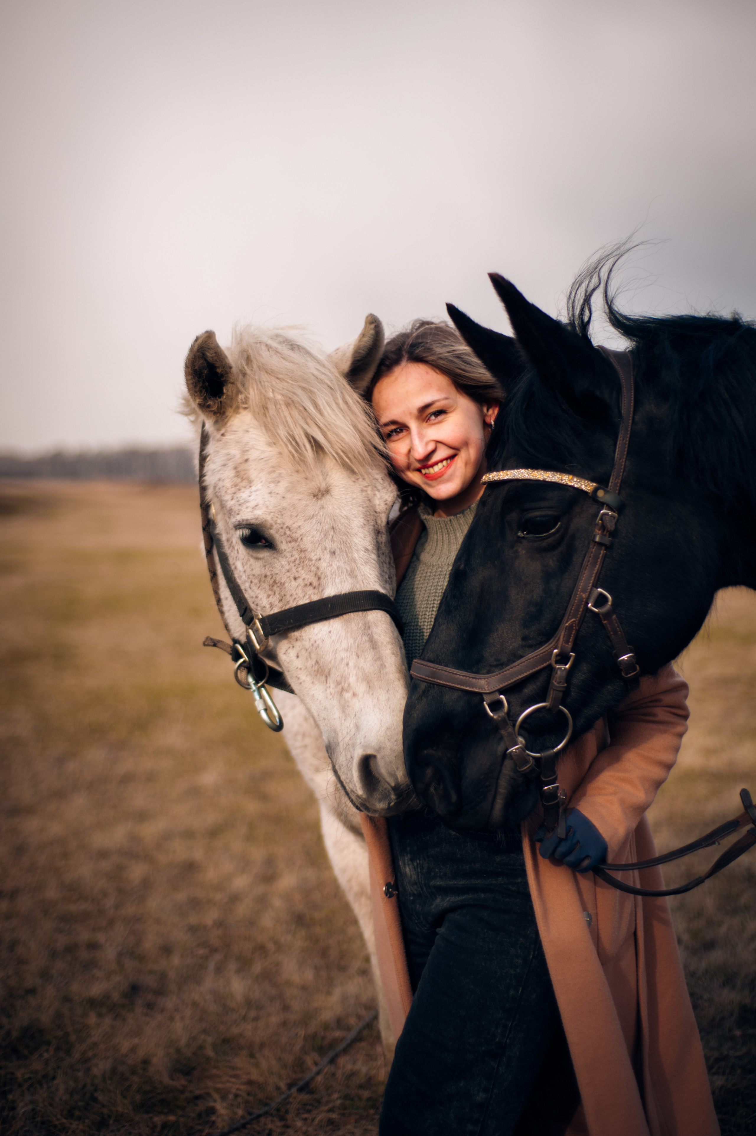 Алёна с лошадками. Фотограф в Новосибирске Полина Колмачевская