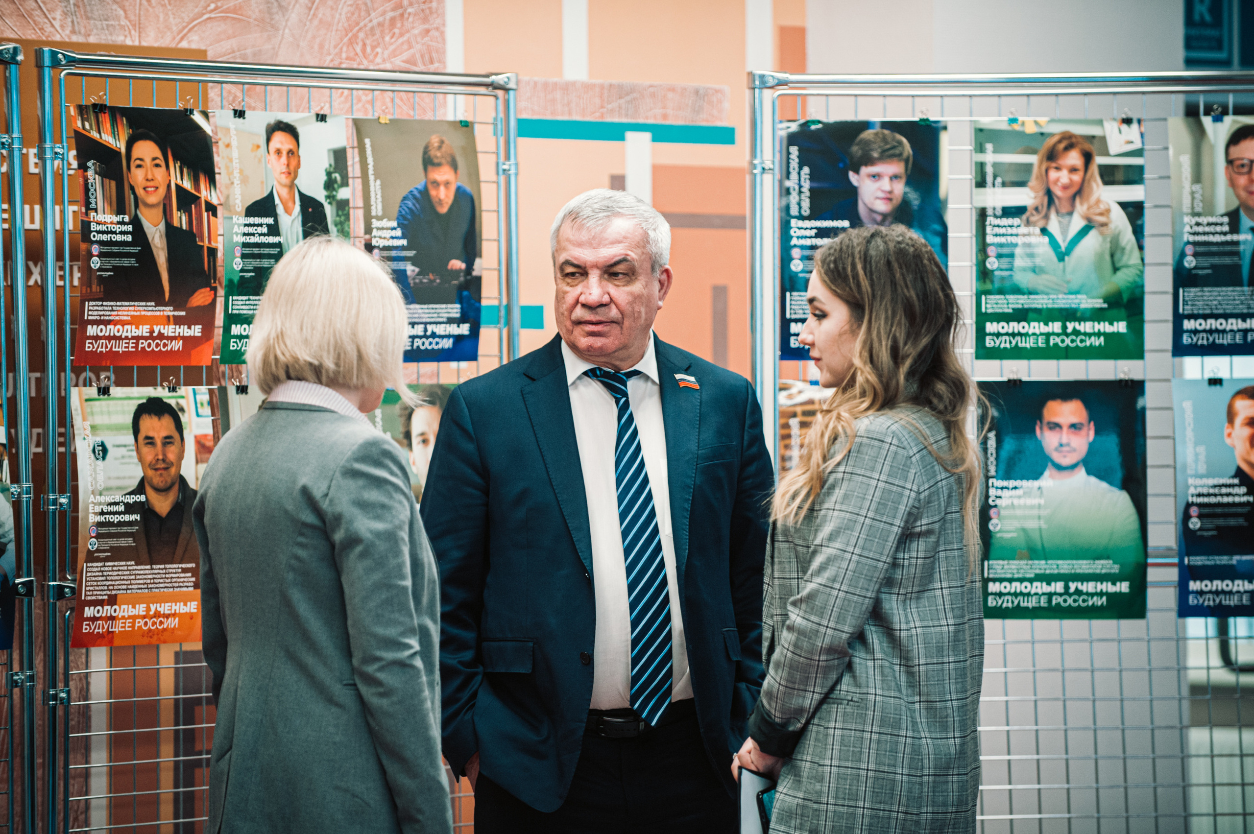 Открытие фотовыставки «Молодые ученые — будущее России». Фотограф в Новосибирске Полина Колмачевская