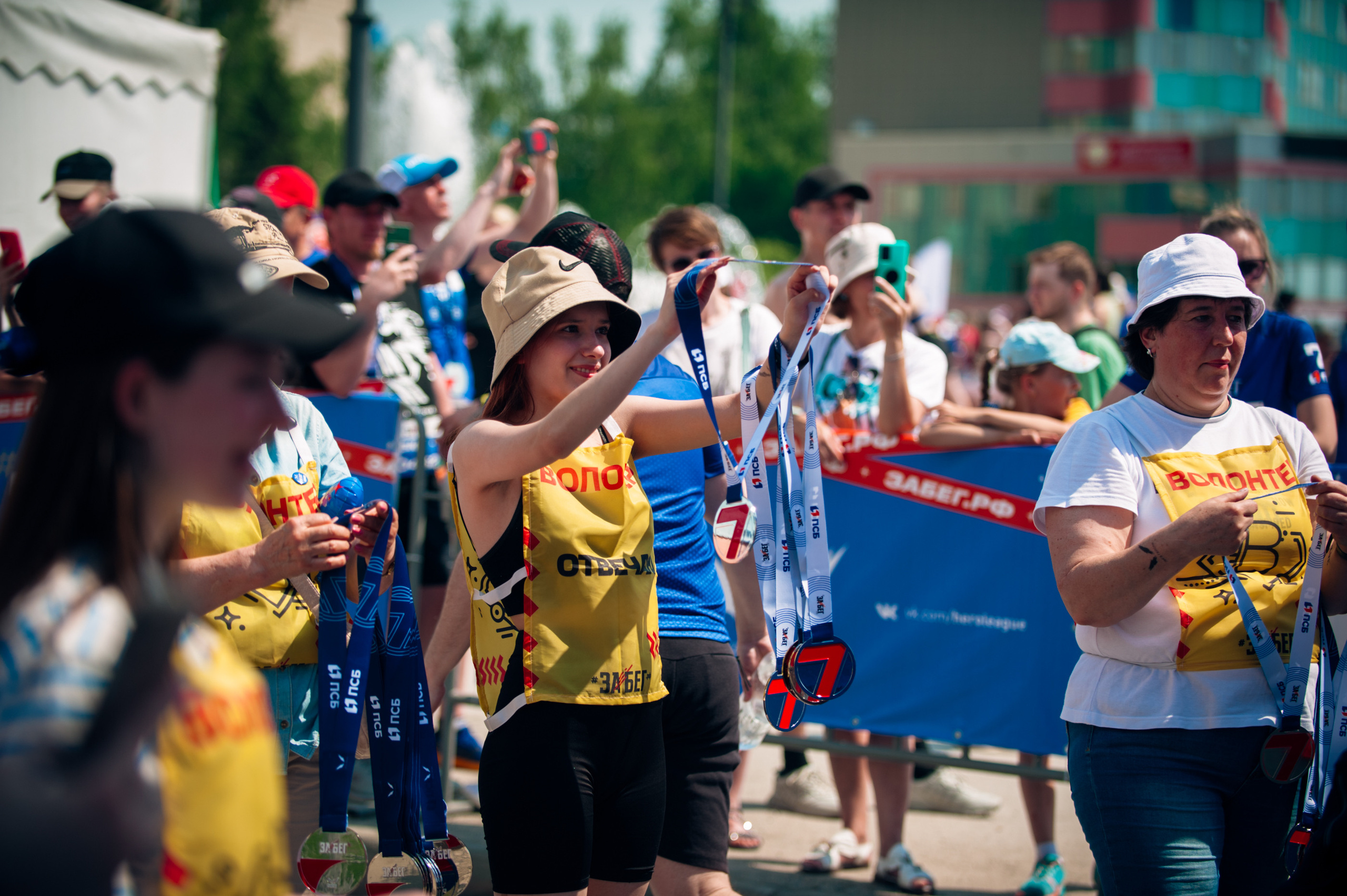 ЗаБег (съёмка волонтёров). Фотограф в Новосибирске Полина Колмачевская