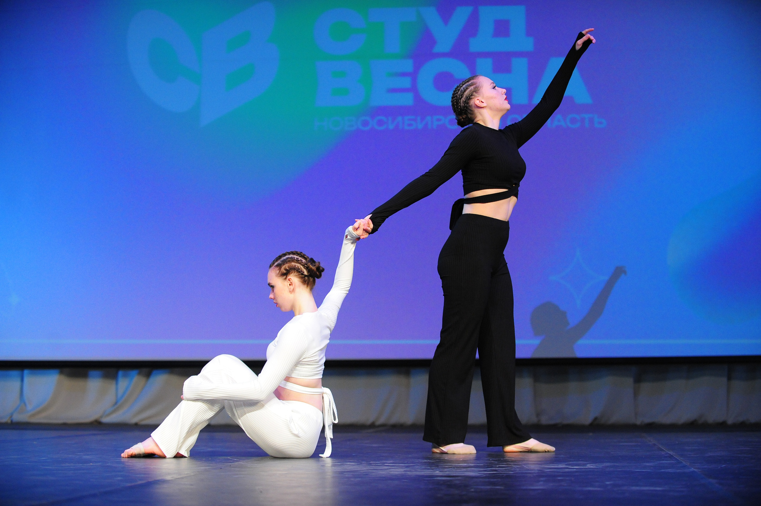 Студвесна. Танцевальное направление. Фотограф в Новосибирске Полина Колмачевская