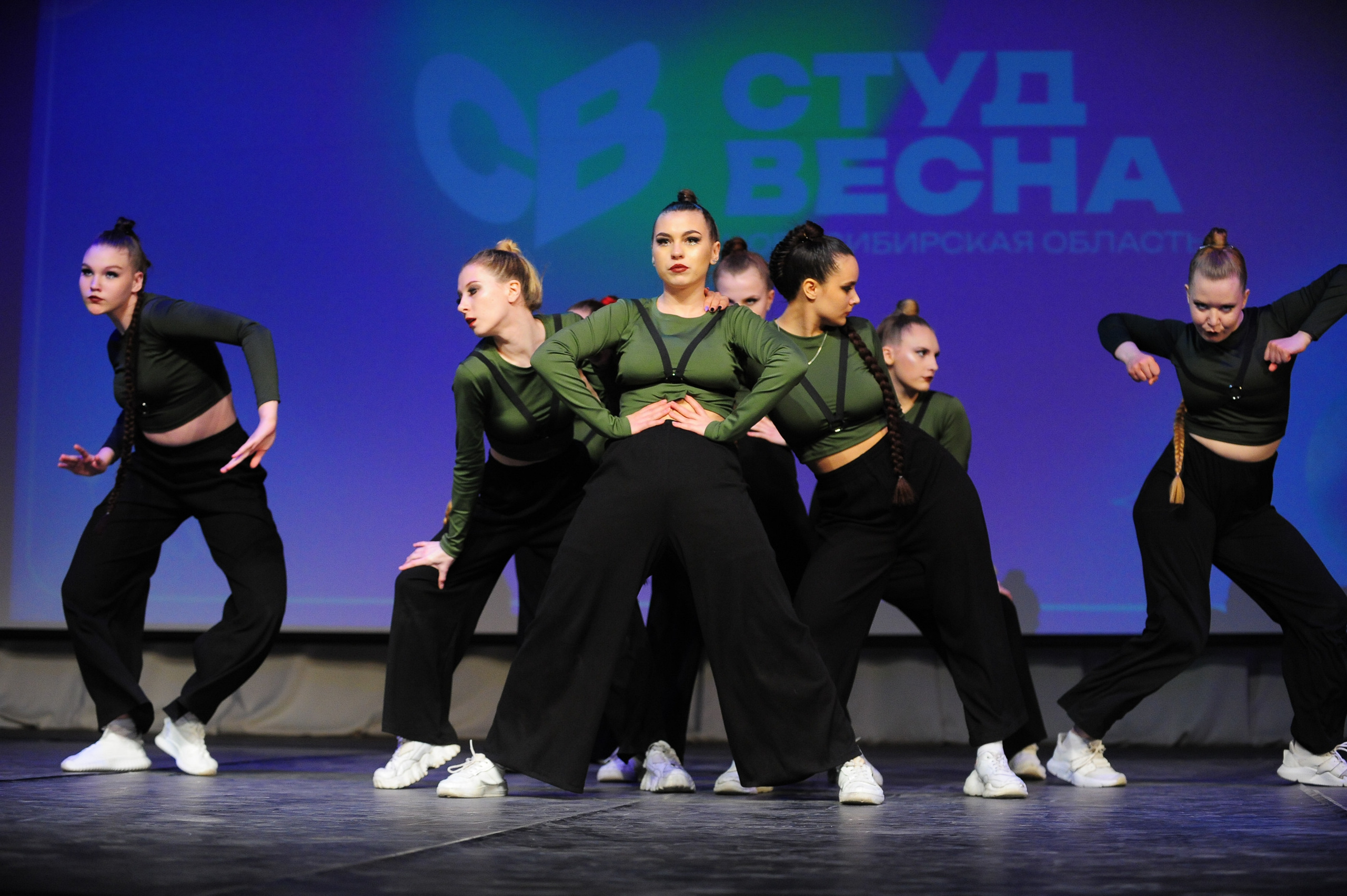 Студвесна. Танцевальное направление. Фотограф в Новосибирске Полина Колмачевская