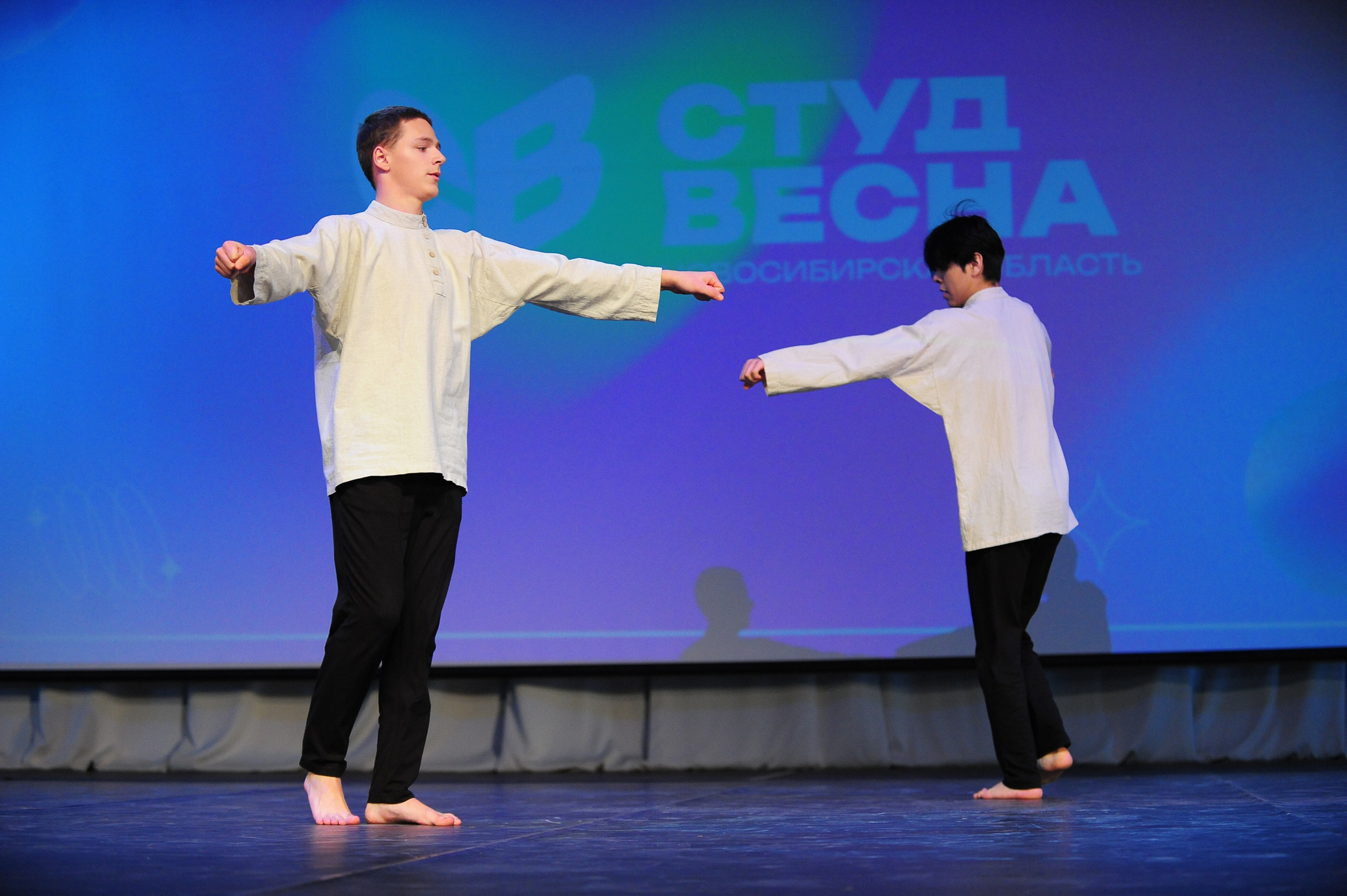 Студвесна. Танцевальное направление. Фотограф в Новосибирске Полина Колмачевская