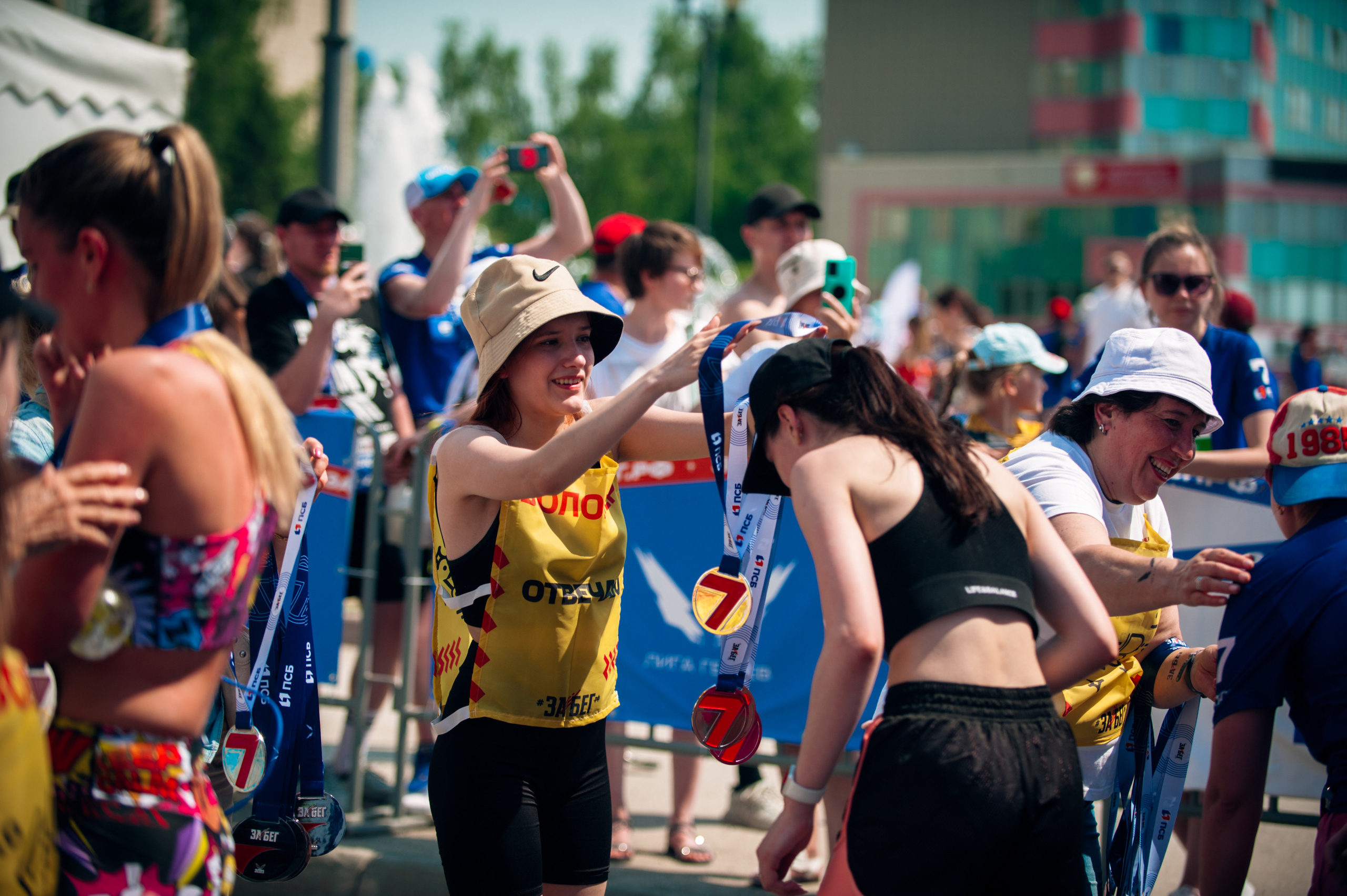 ЗаБег (съёмка волонтёров). Фотограф в Новосибирске Полина Колмачевская