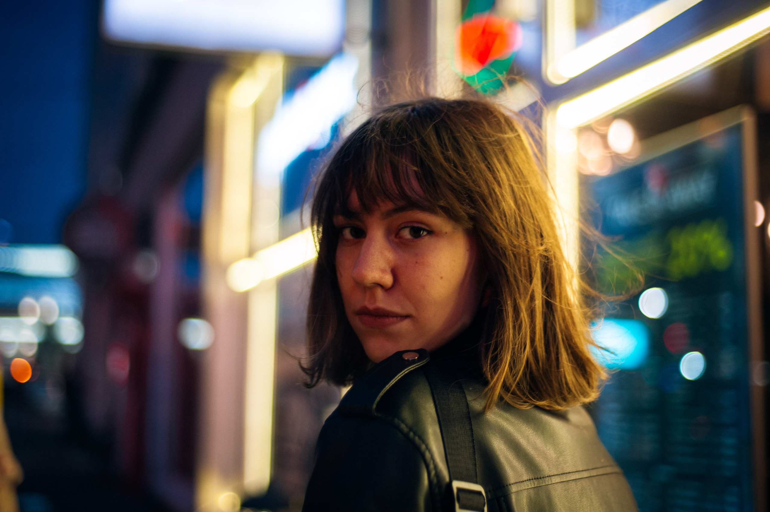 Соня, прогулочная съёмка. Фотограф в Новосибирске Полина Колмачевская