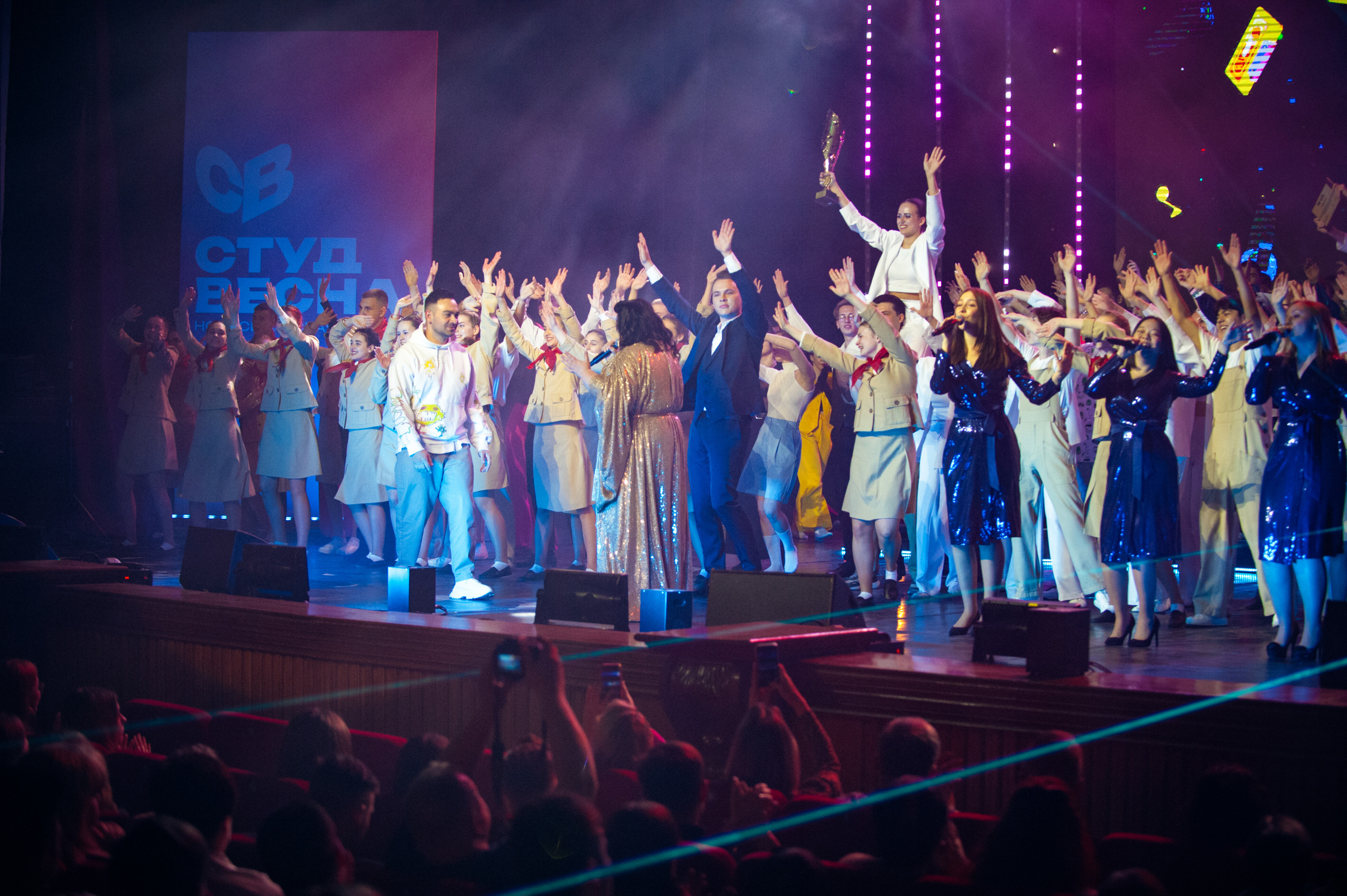 Гала-концерт студвесны. Фотограф в Новосибирске Полина Колмачевская