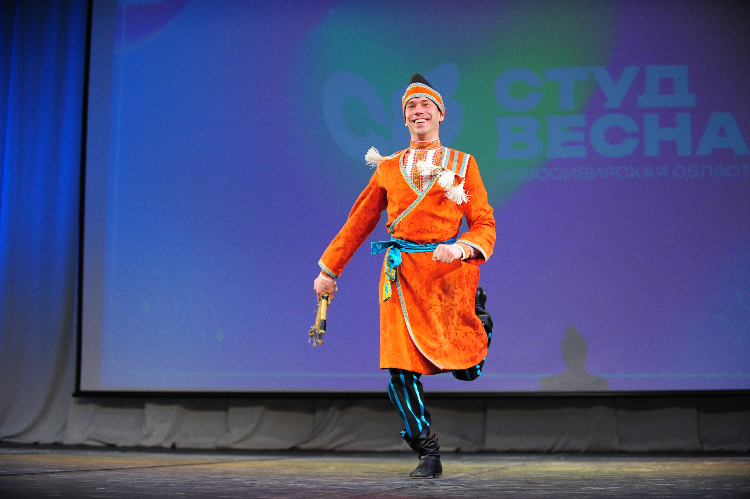 Студвесна. Танцевальное направление. Фотограф в Новосибирске Полина Колмачевская