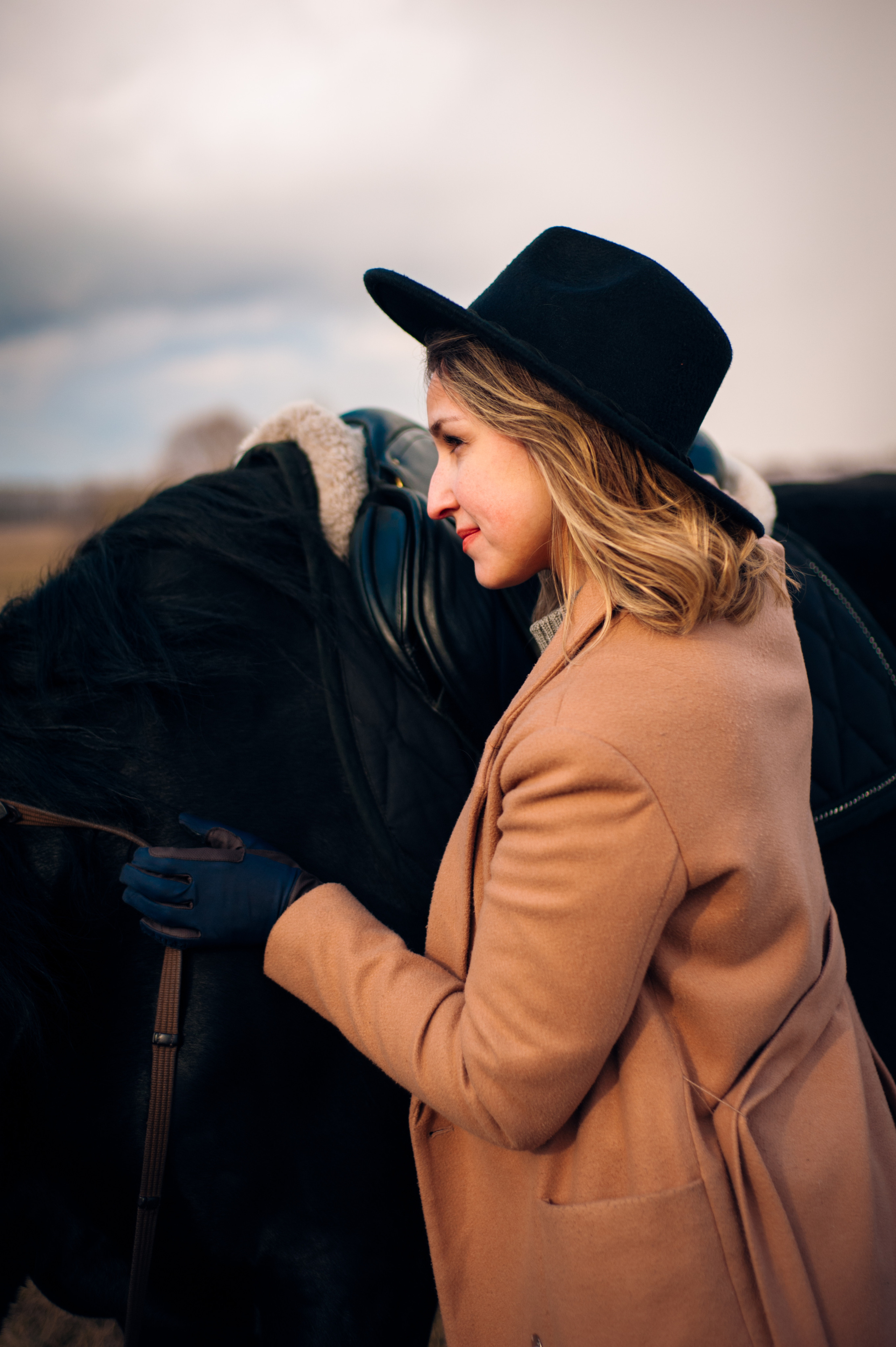 Алёна с лошадками. Фотограф в Новосибирске Полина Колмачевская