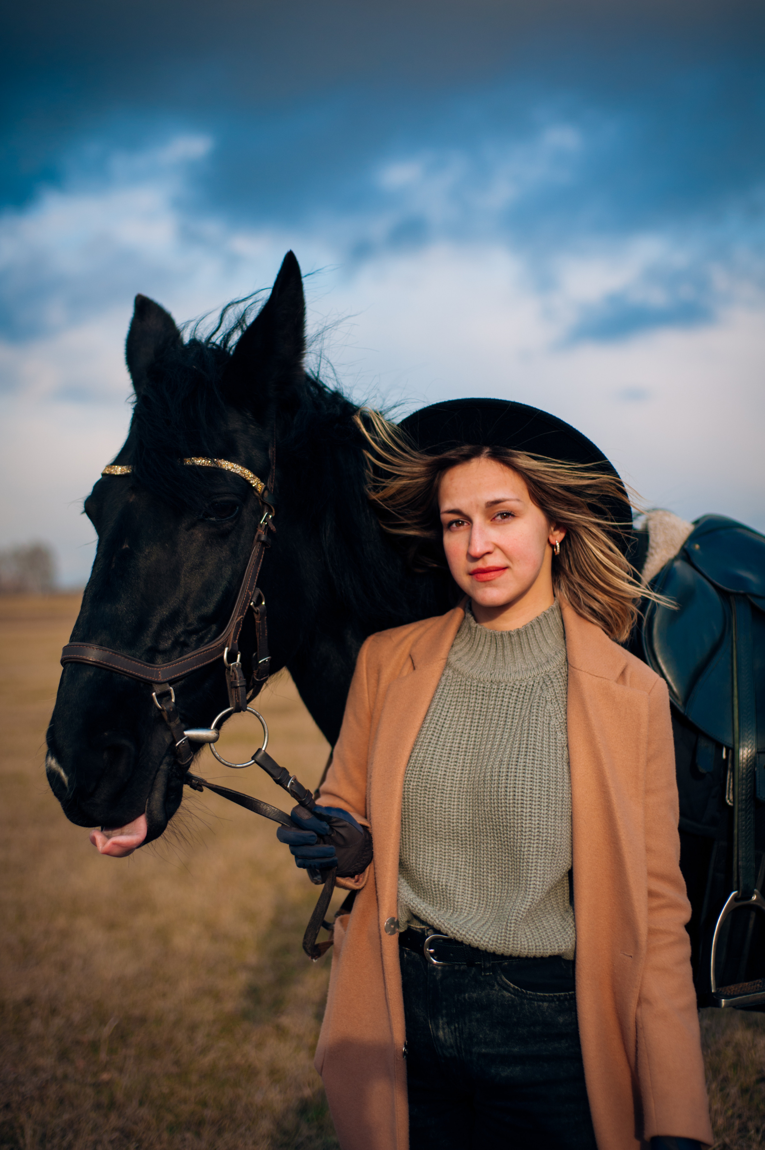 Алёна с лошадками. Фотограф в Новосибирске Полина Колмачевская