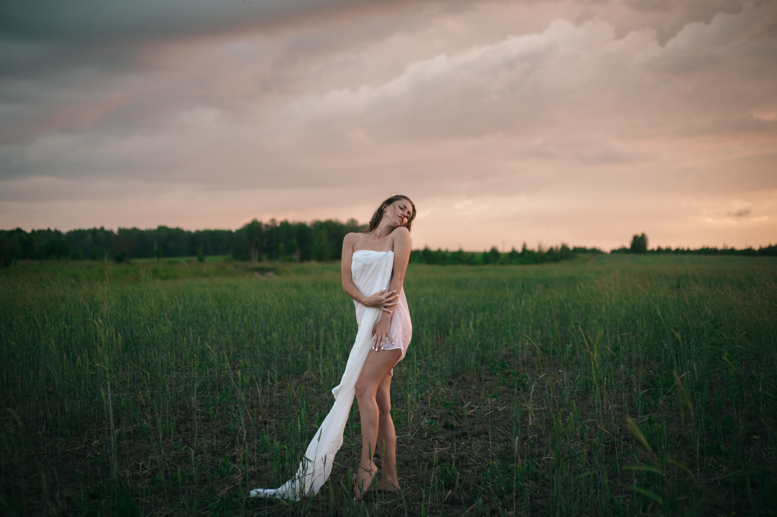 Таня, съёмка на закате. Фотограф в Новосибирске Полина Колмачевская