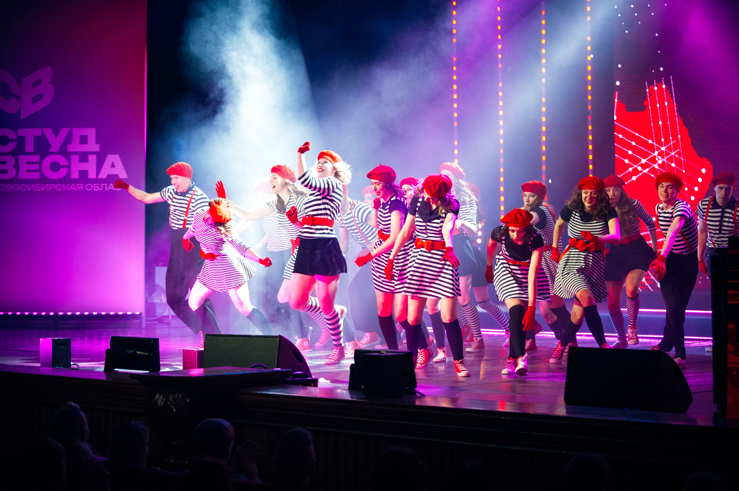 Гала-концерт студвесны. Фотограф в Новосибирске Полина Колмачевская