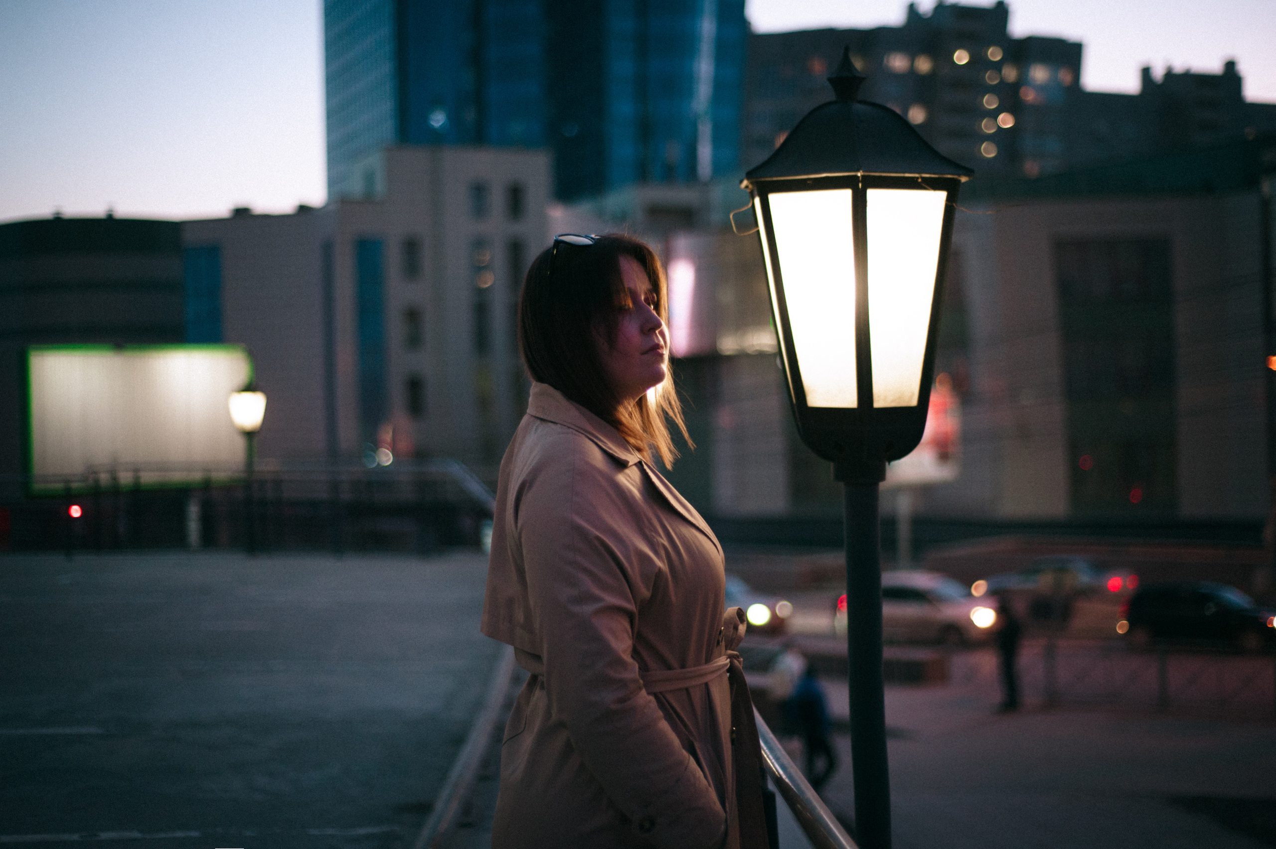 Настя, вечерняя прогулочная съёмка. Фотограф в Новосибирске Полина Колмачевская