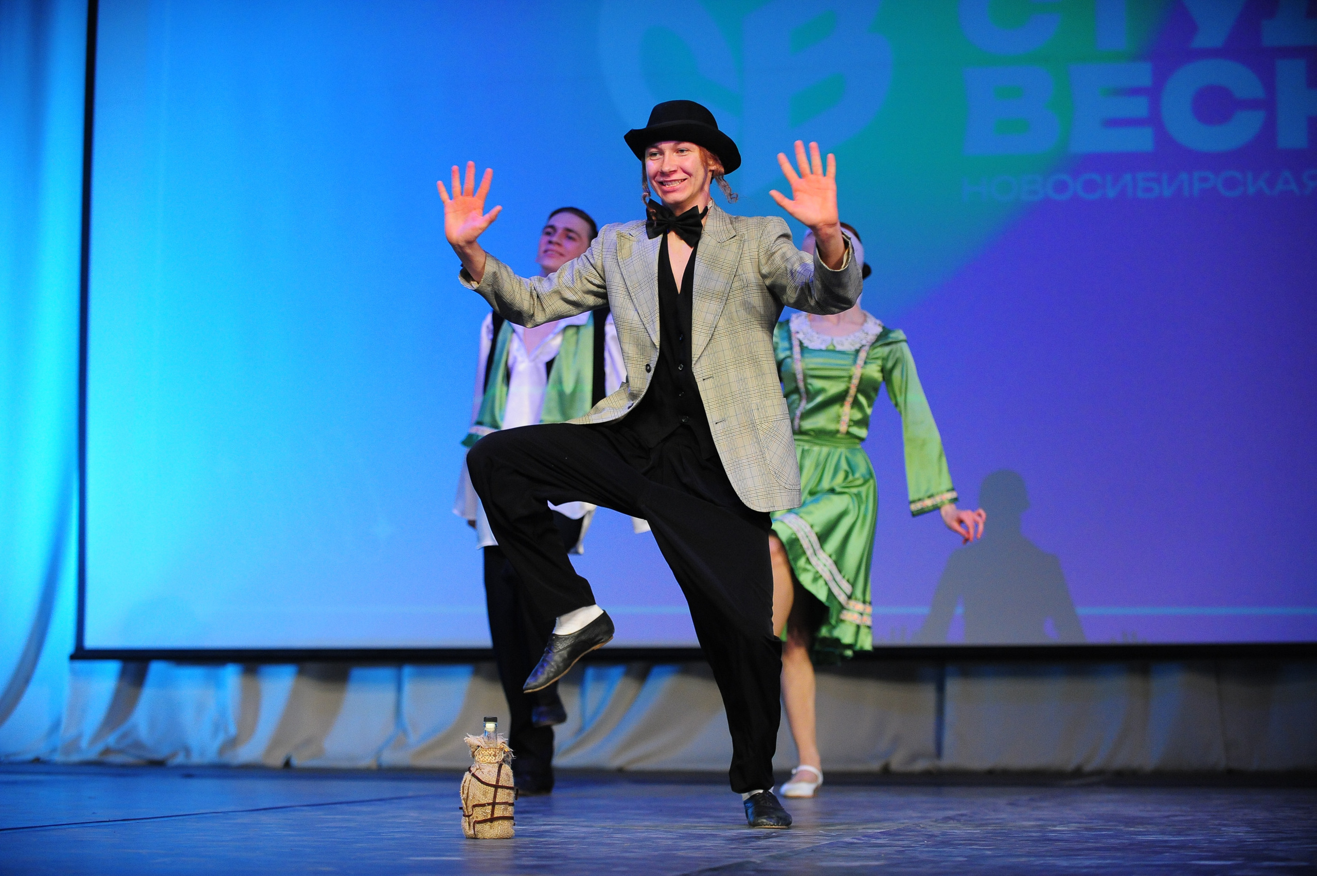 Студвесна. Танцевальное направление. Фотограф в Новосибирске Полина Колмачевская