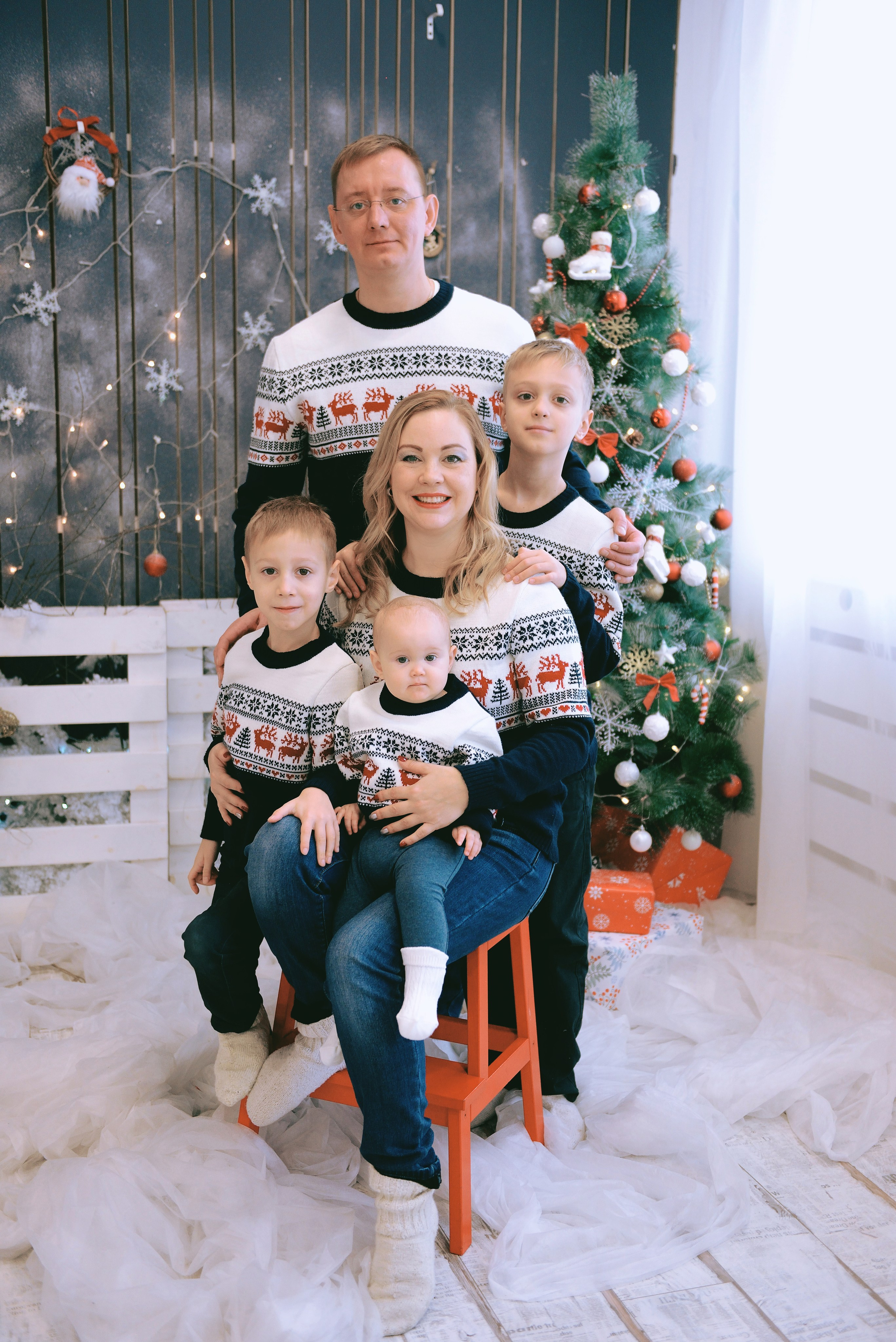 Студийные съемки. Выпускные альбомы в Москве. Фотограф Анна Вакор