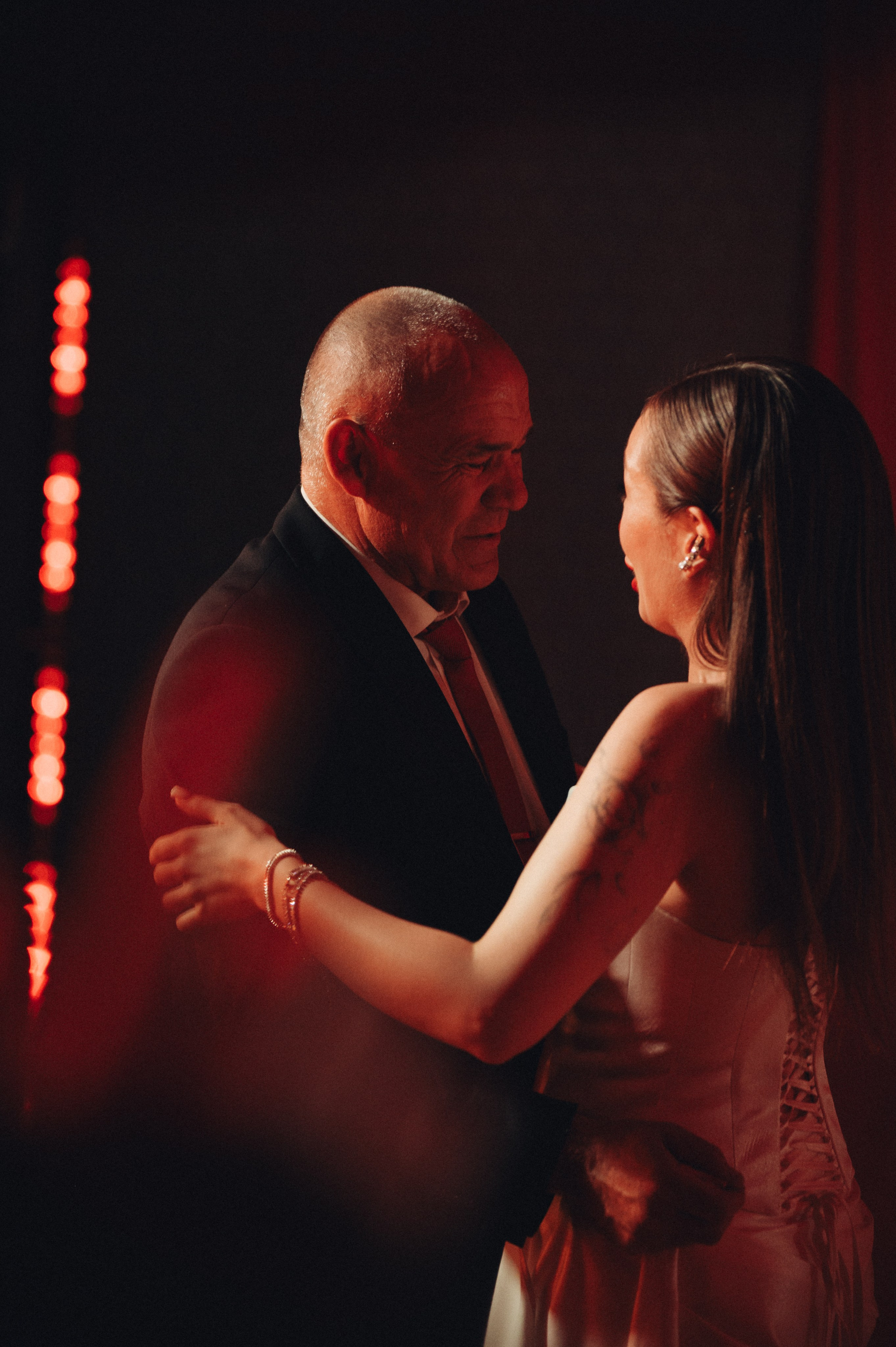 Анастасия и Карен. Репортажный и свадебный фотограф в Сургуте