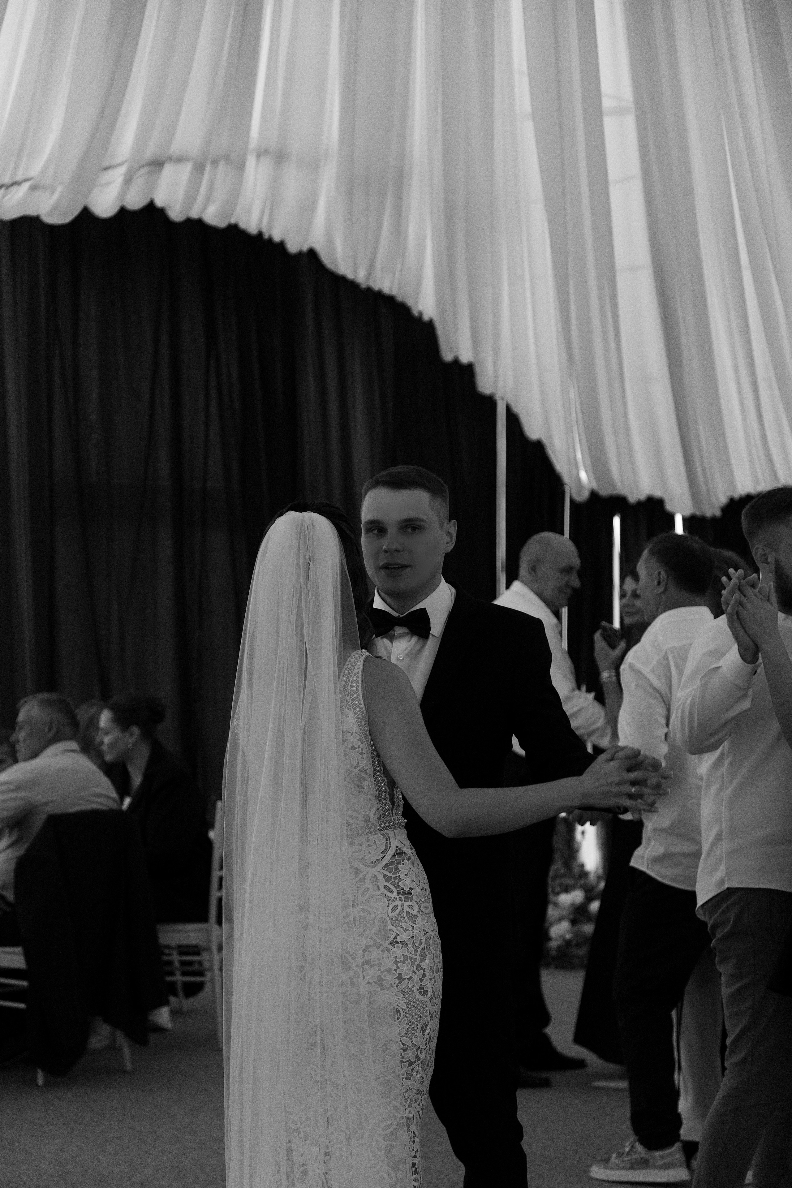 Александра и Кирилл. Свадебный фотограф в Пскове и Санкт-Петербурге | Анна Голикова