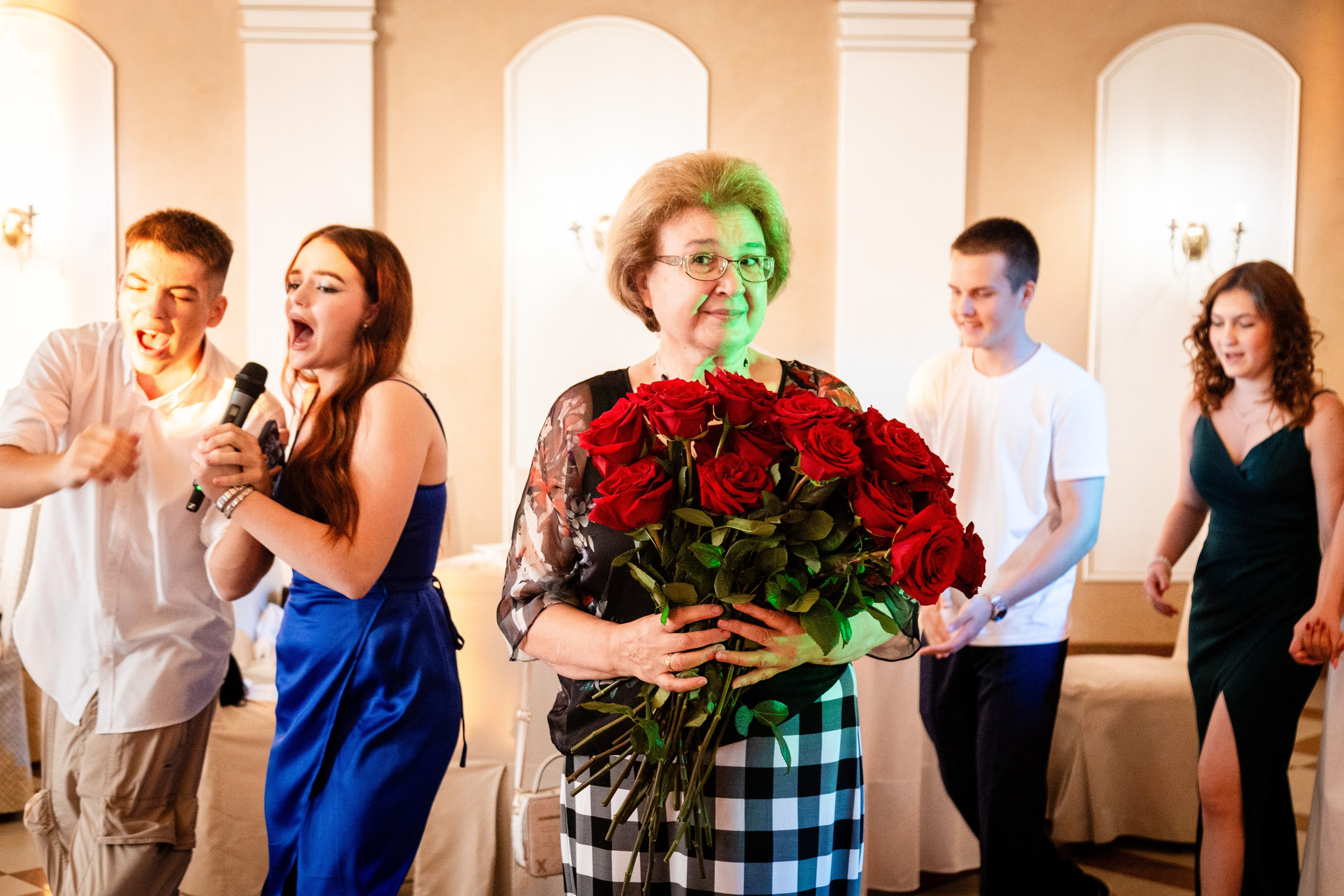 Школьный выпускной. Детский фотограф видеограф в Хабаровске Михаил Орлов