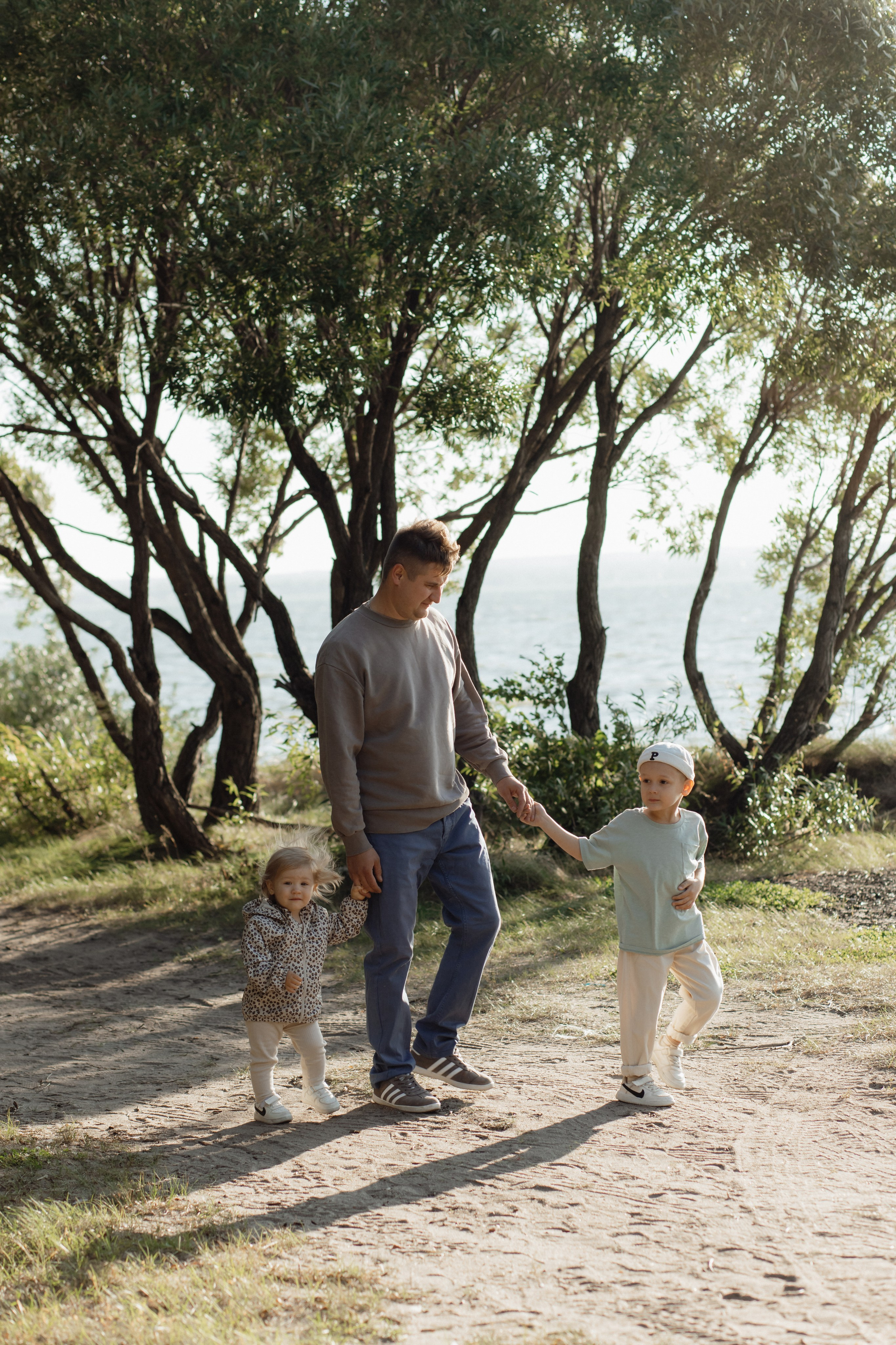 На берегу. Семейный и свадебный фотограф в Челябинске Мария Леонтьева