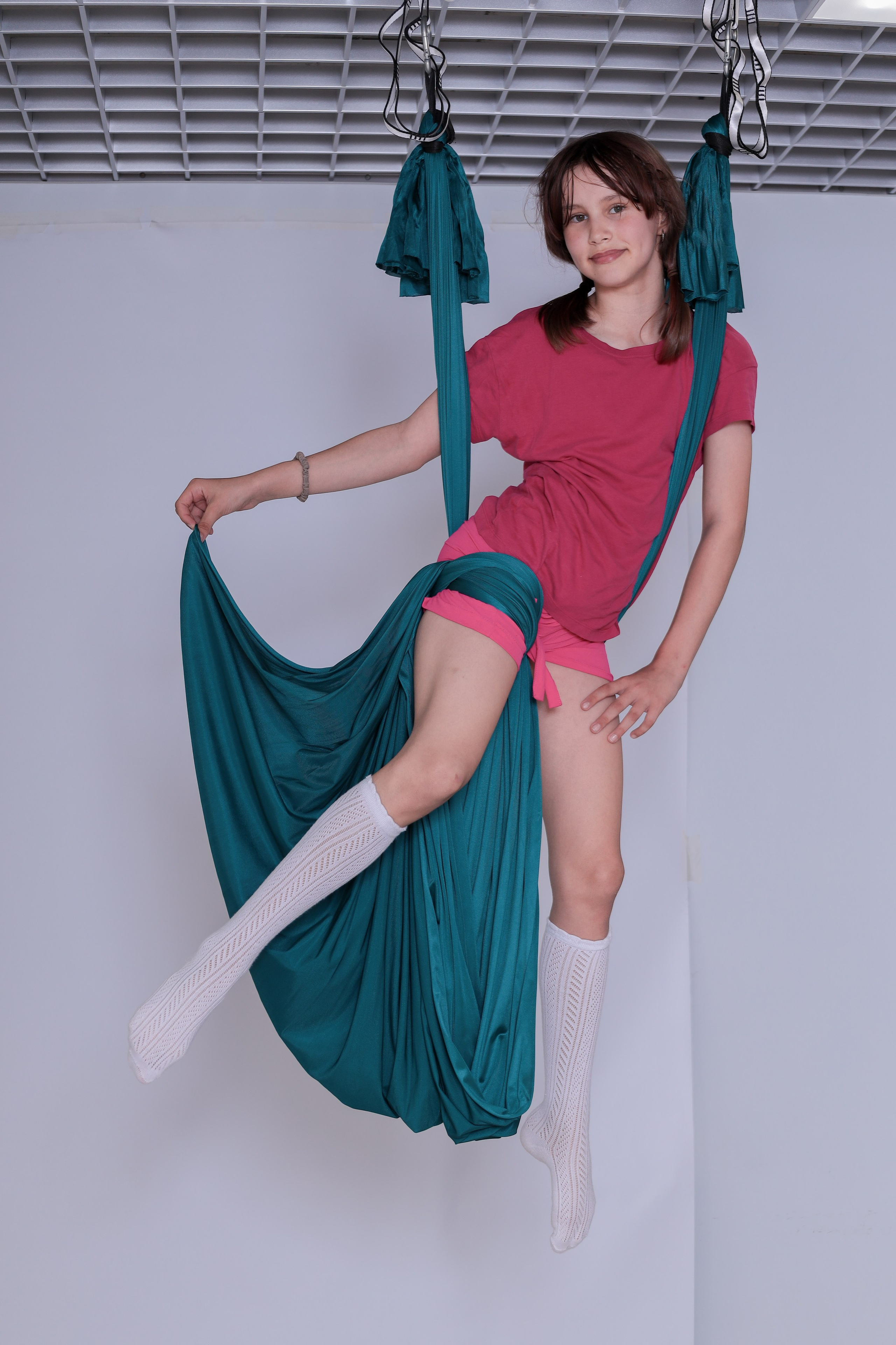 Детская аэройога. Фотограф Надршина Лилия