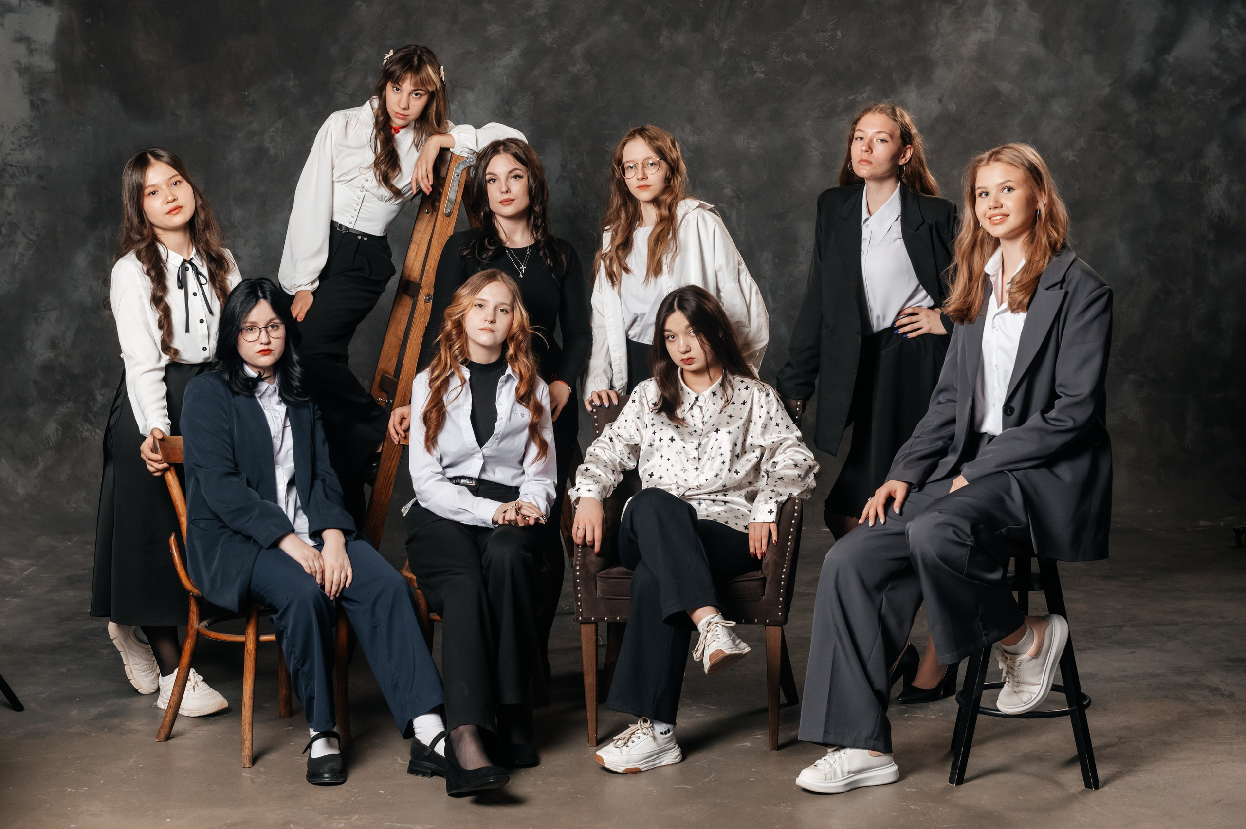 Старшие классы. Современные выпускные альбомы в Новосибирске