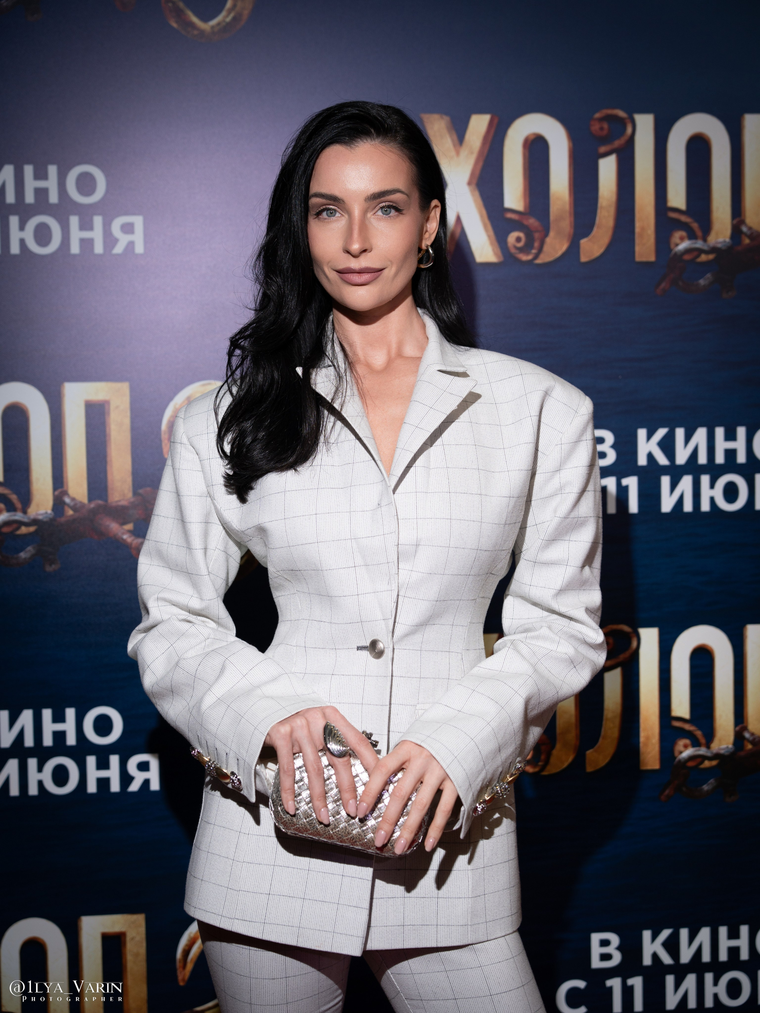 Премьера: Холоп 3. Илья Варин — Ваш фотограф в Москве