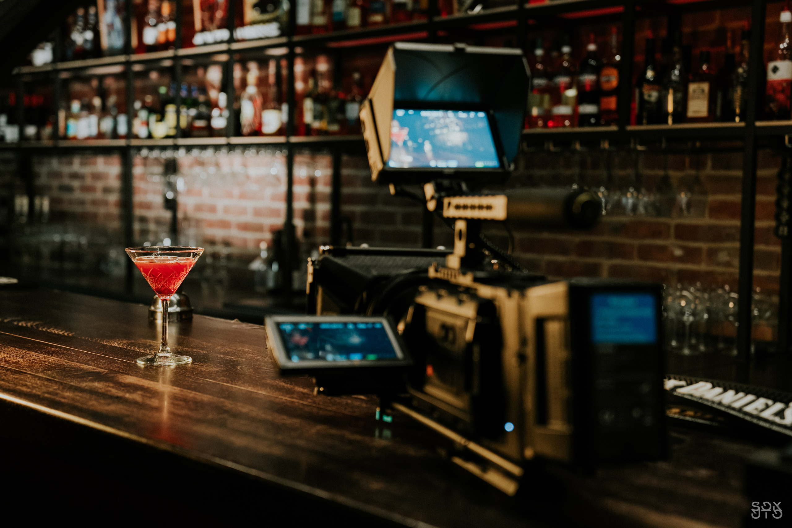 Видеопродакшн BACKED ROLL