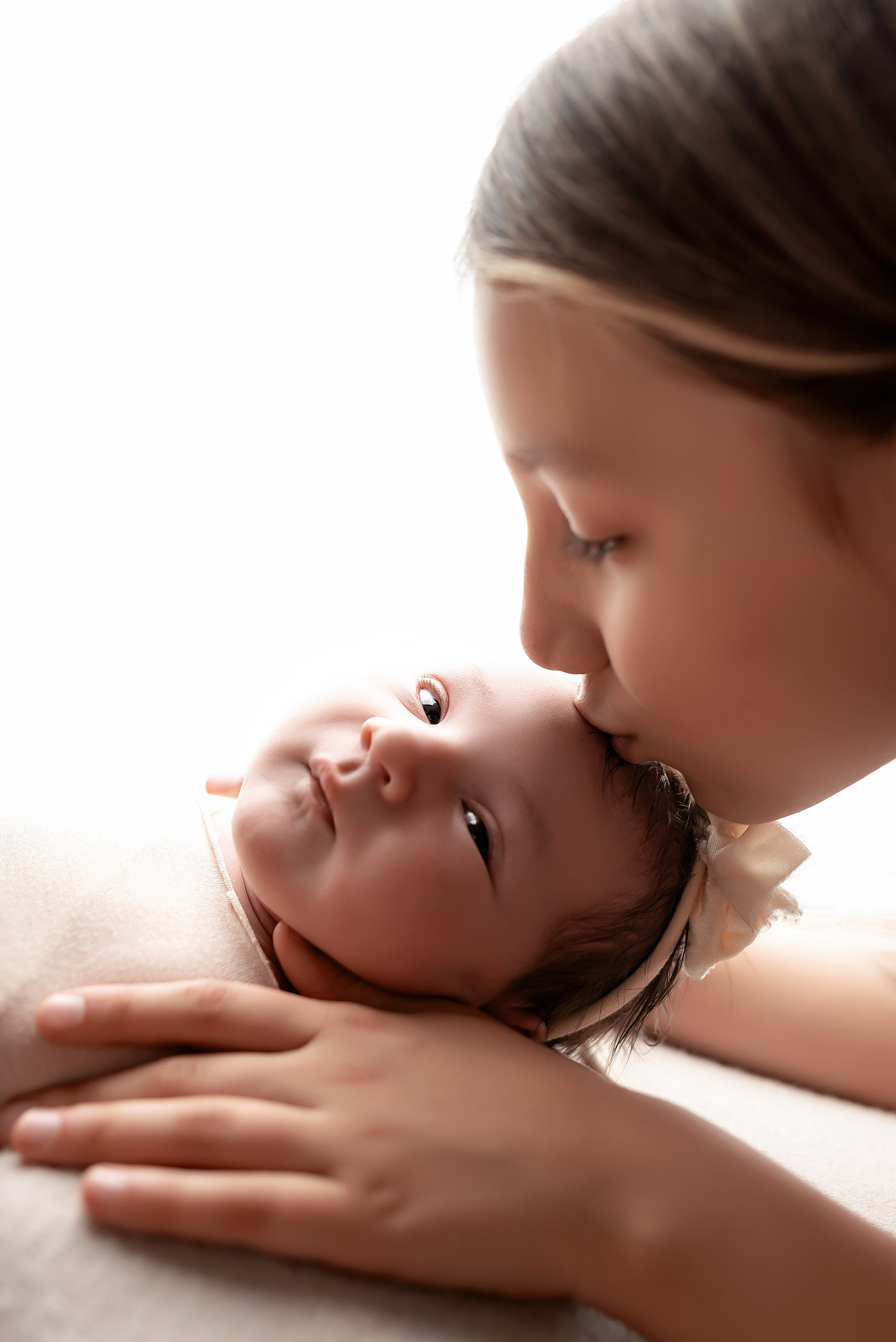 Новорождённые девочки. Детский фотограф новорождённых в Минске Боровик Екатерина