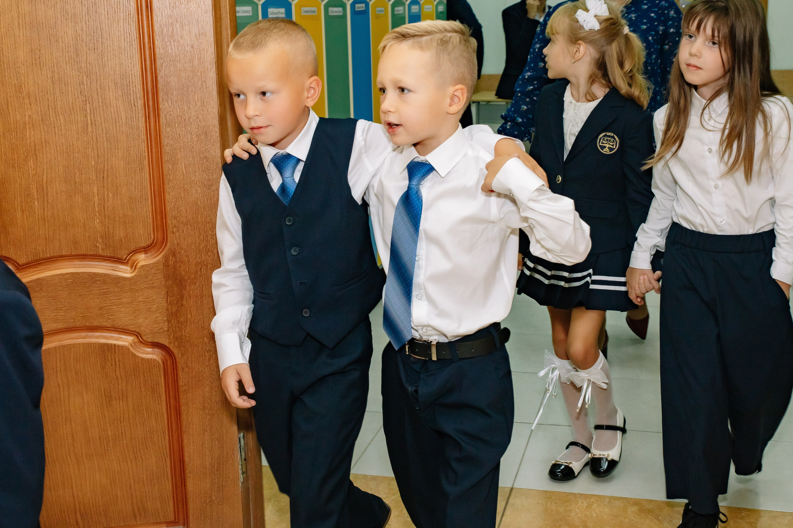 Линейка 1Б Школа Права и Экономики. Фотограф в Москве Яна Полосина