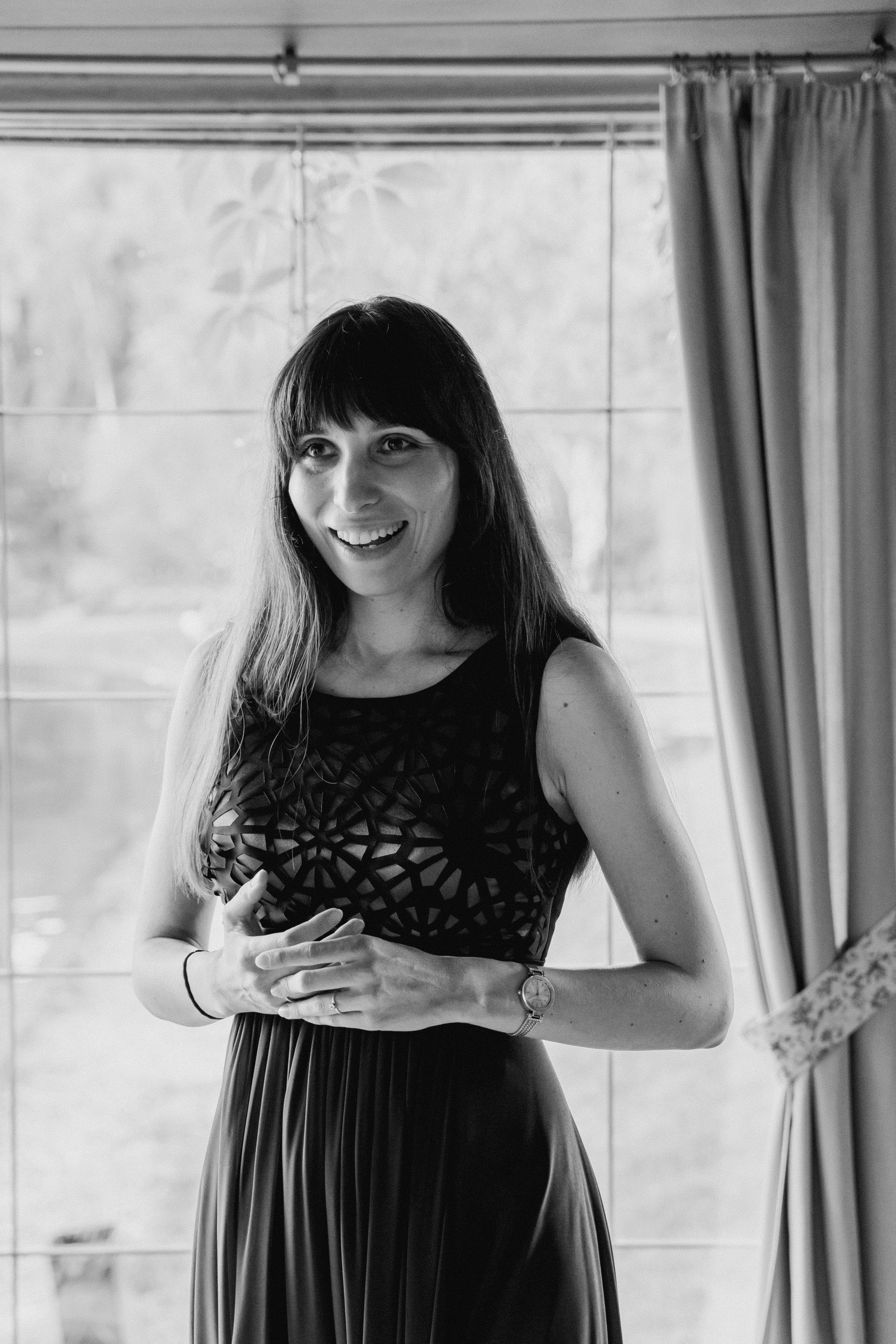 A sea of hugs. Wedding & Documentary Photographer based in Nuremberg — available across Europe & Turkey | Vitalii Nasonov