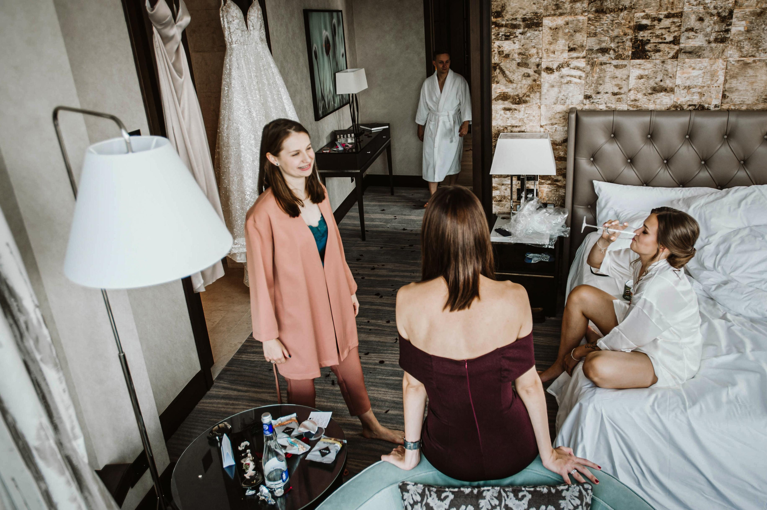 Over the Edge. Wedding & Documentary Photographer based in Nuremberg — available across Europe & Turkey | Vitalii Nasonov