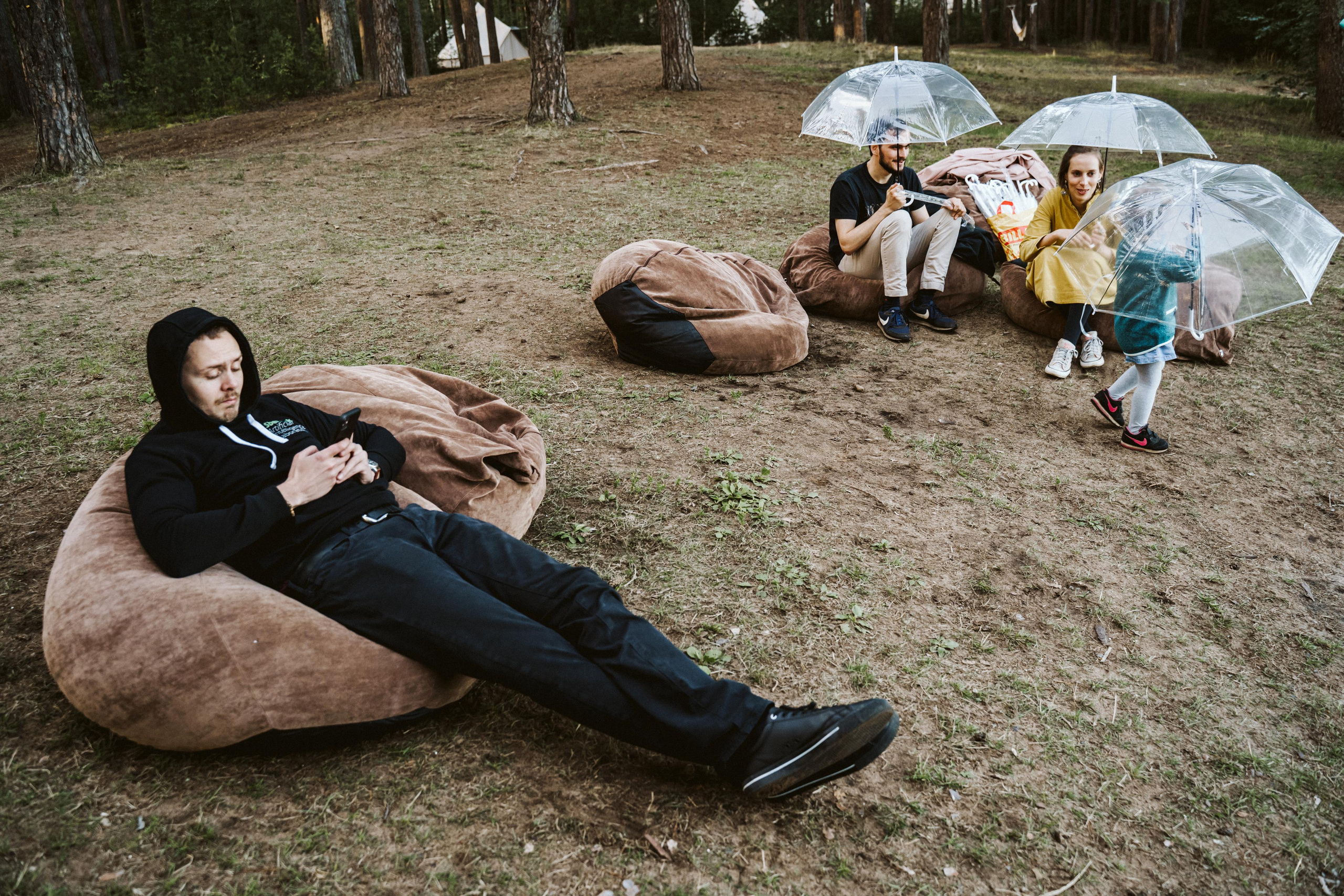 Les & More. Wedding & Documentary Photographer based in Nuremberg — available across Europe & Turkey | Vitalii Nasonov