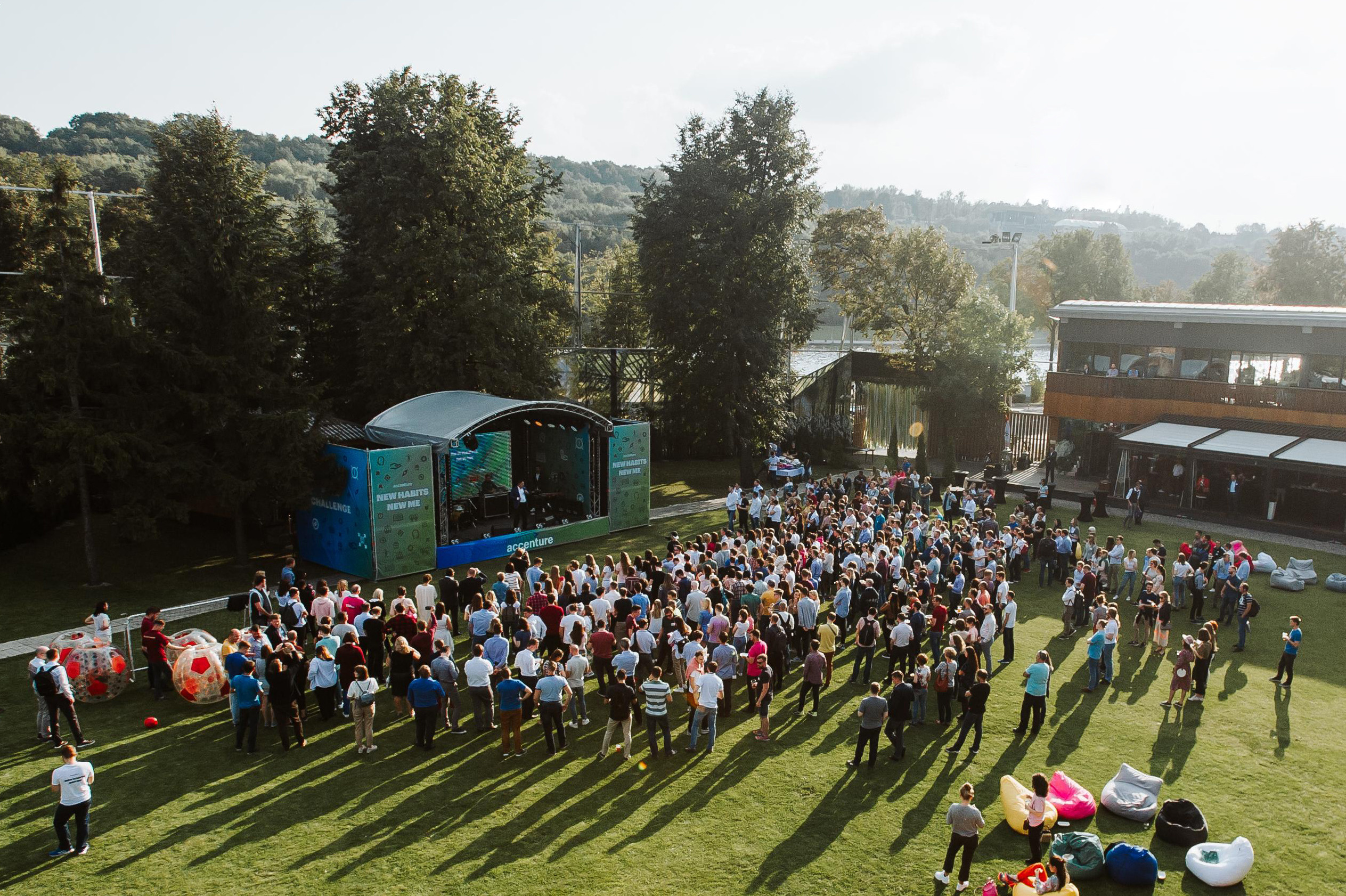 Assenture Habits New Me. Wedding & Documentary Photographer based in Nuremberg — available across Europe & Turkey | Vitalii Nasonov