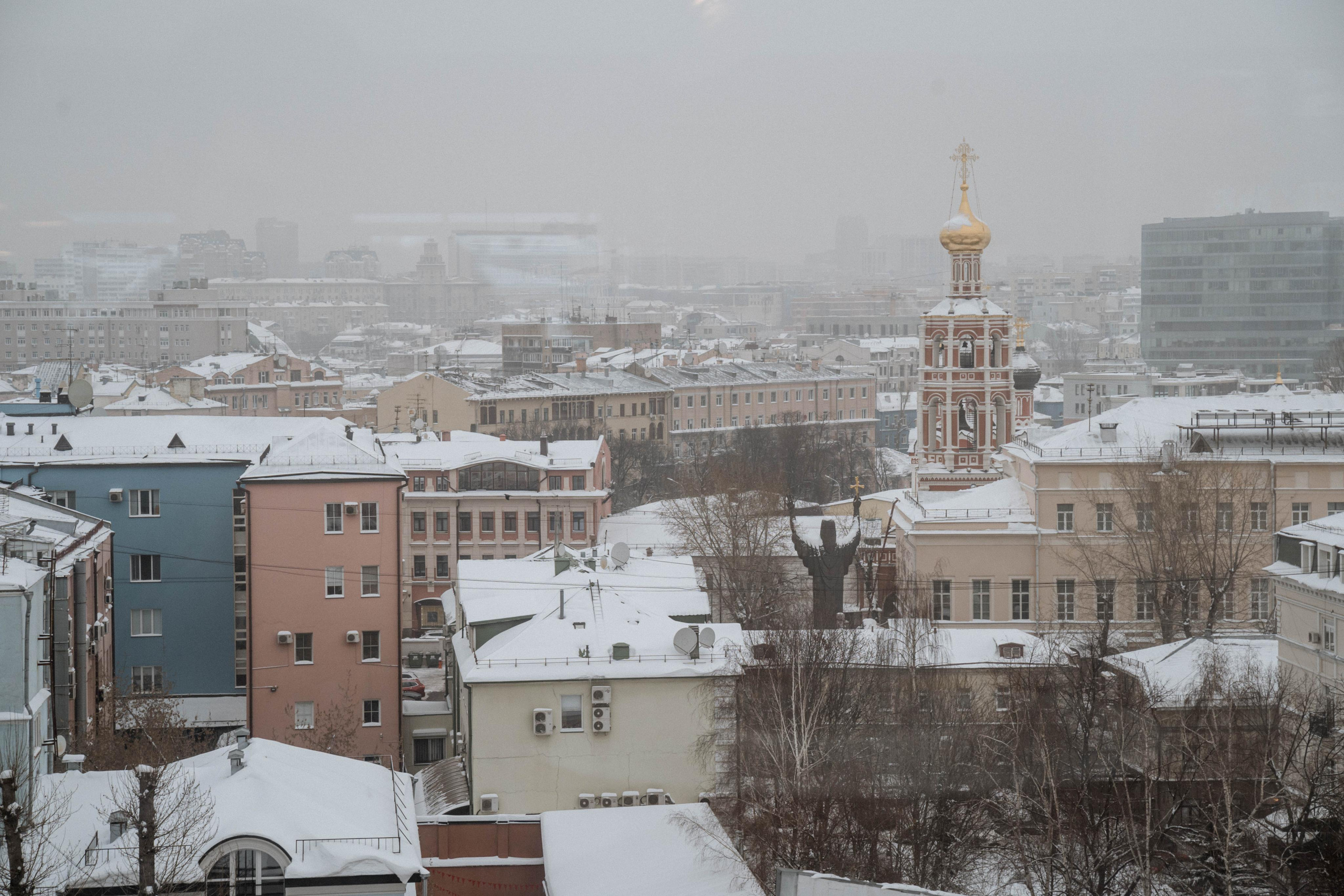 Snowy Space. Wedding & Documentary Photographer based in Nuremberg — available across Europe & Turkey | Vitalii Nasonov