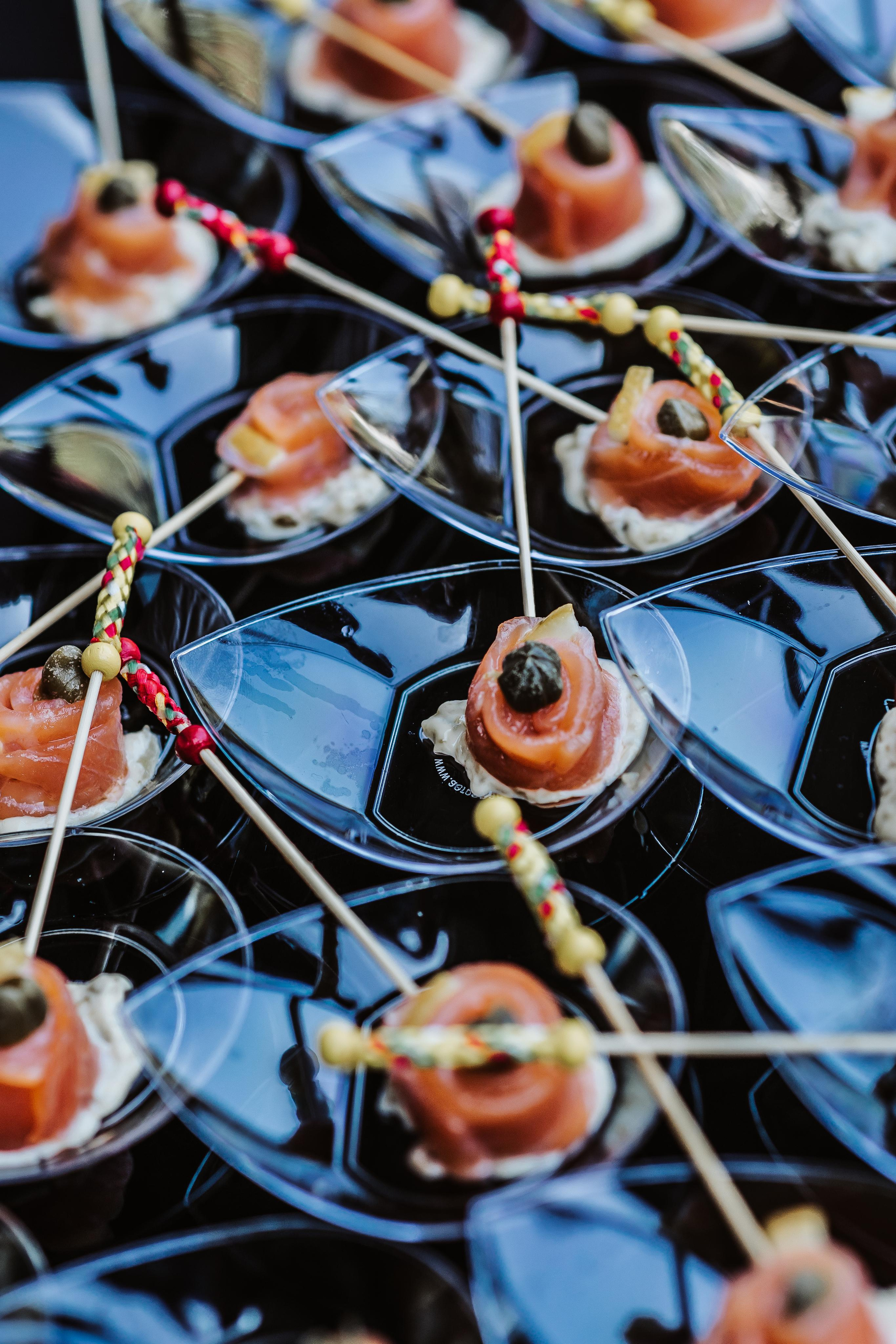 Assenture Habits New Me. Wedding & Documentary Photographer based in Nuremberg — available across Europe & Turkey | Vitalii Nasonov