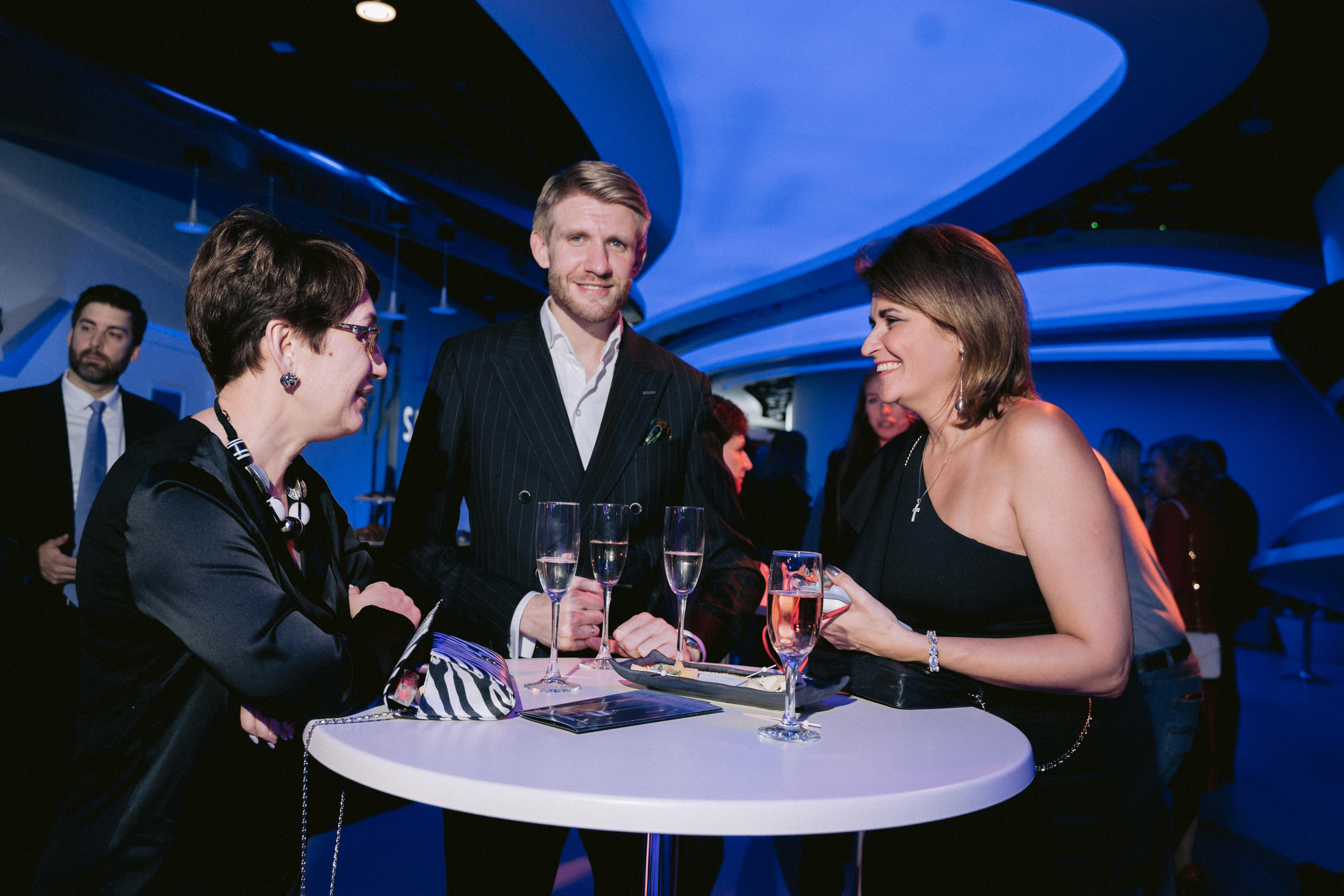 TOPGRADE MERCURY. Wedding & Documentary Photographer based in Nuremberg — available across Europe & Turkey | Vitalii Nasonov