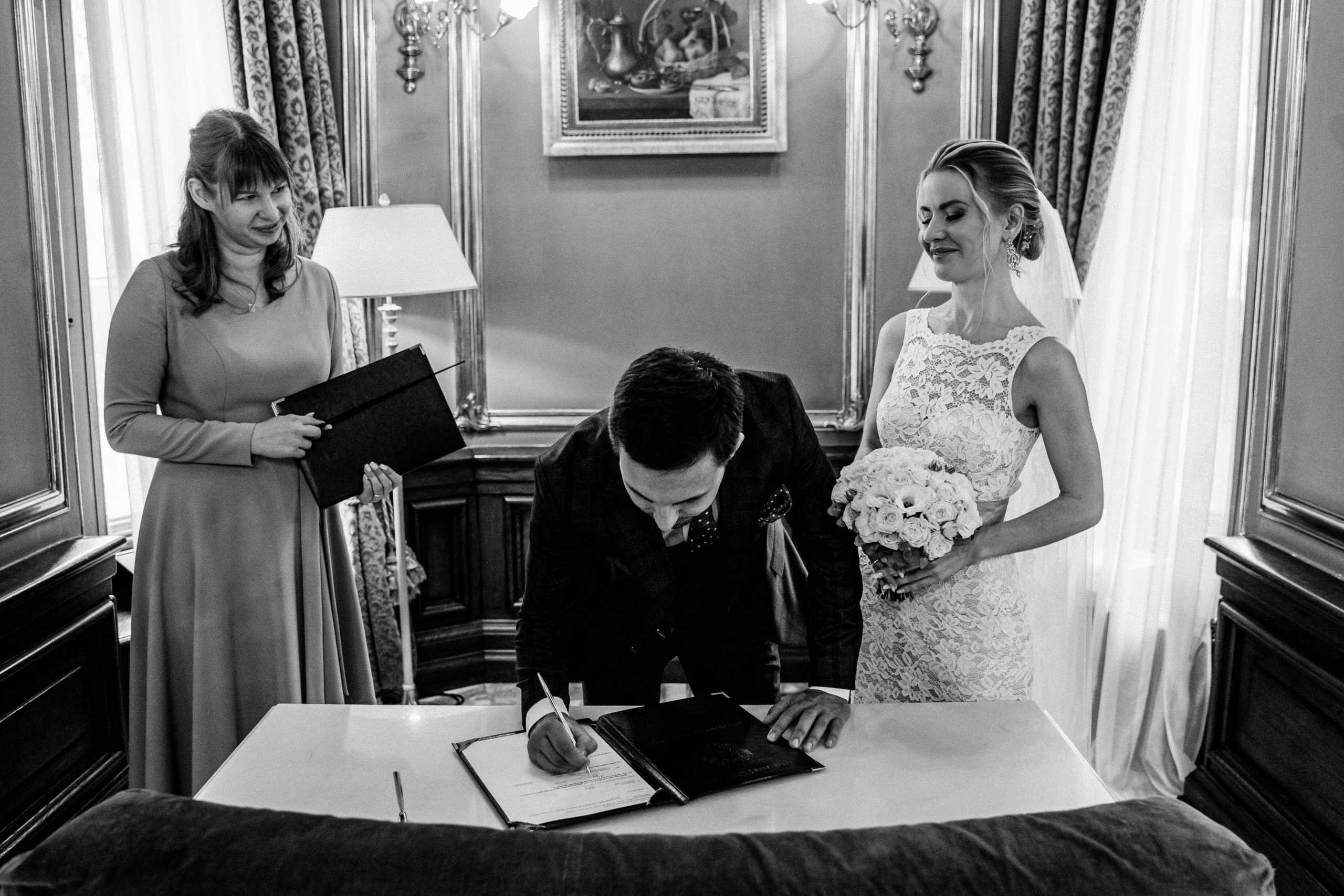 Savoy Wedding. Wedding & Documentary Photographer based in Nuremberg — available across Europe & Turkey | Vitalii Nasonov