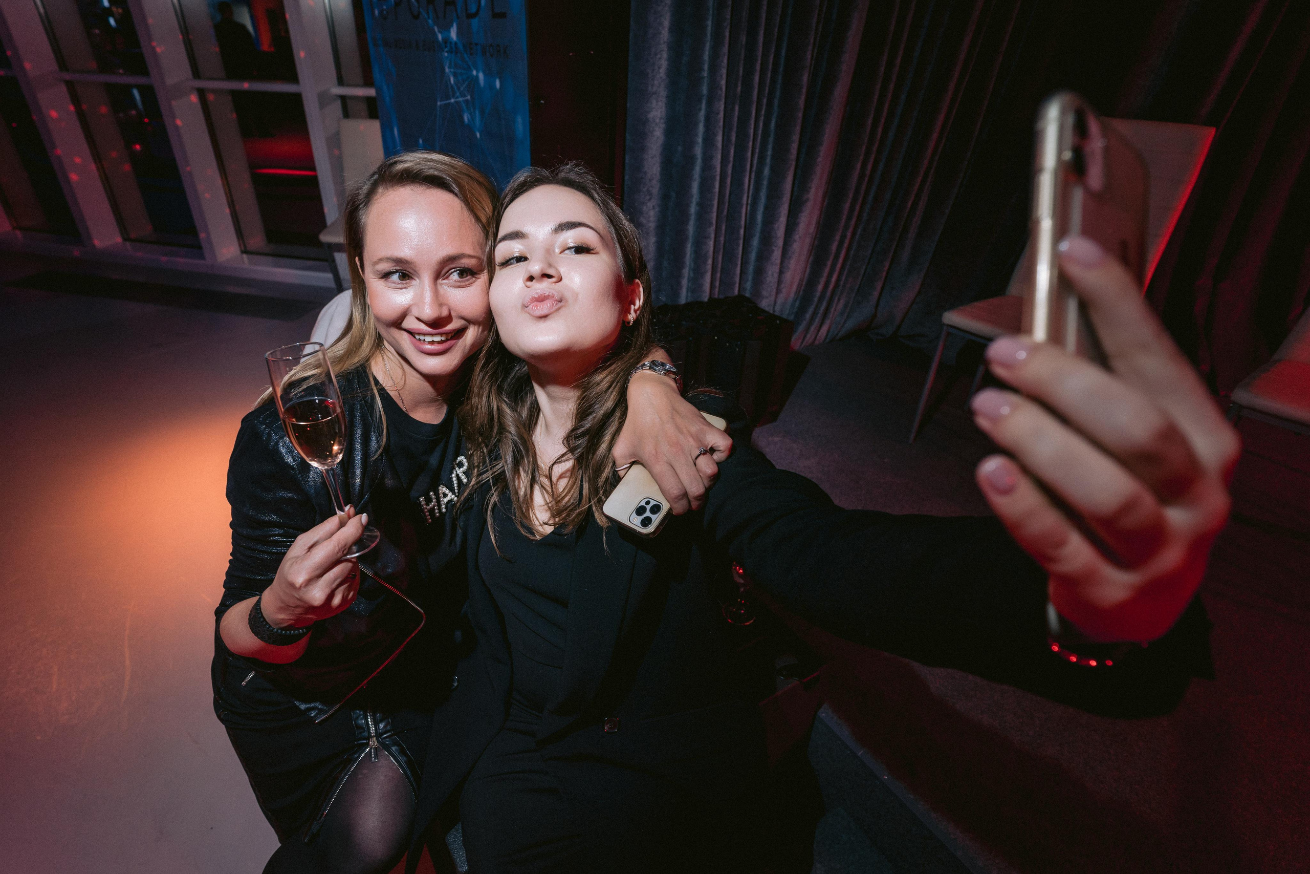 TOPGRADE MERCURY. Wedding & Documentary Photographer based in Nuremberg — available across Europe & Turkey | Vitalii Nasonov