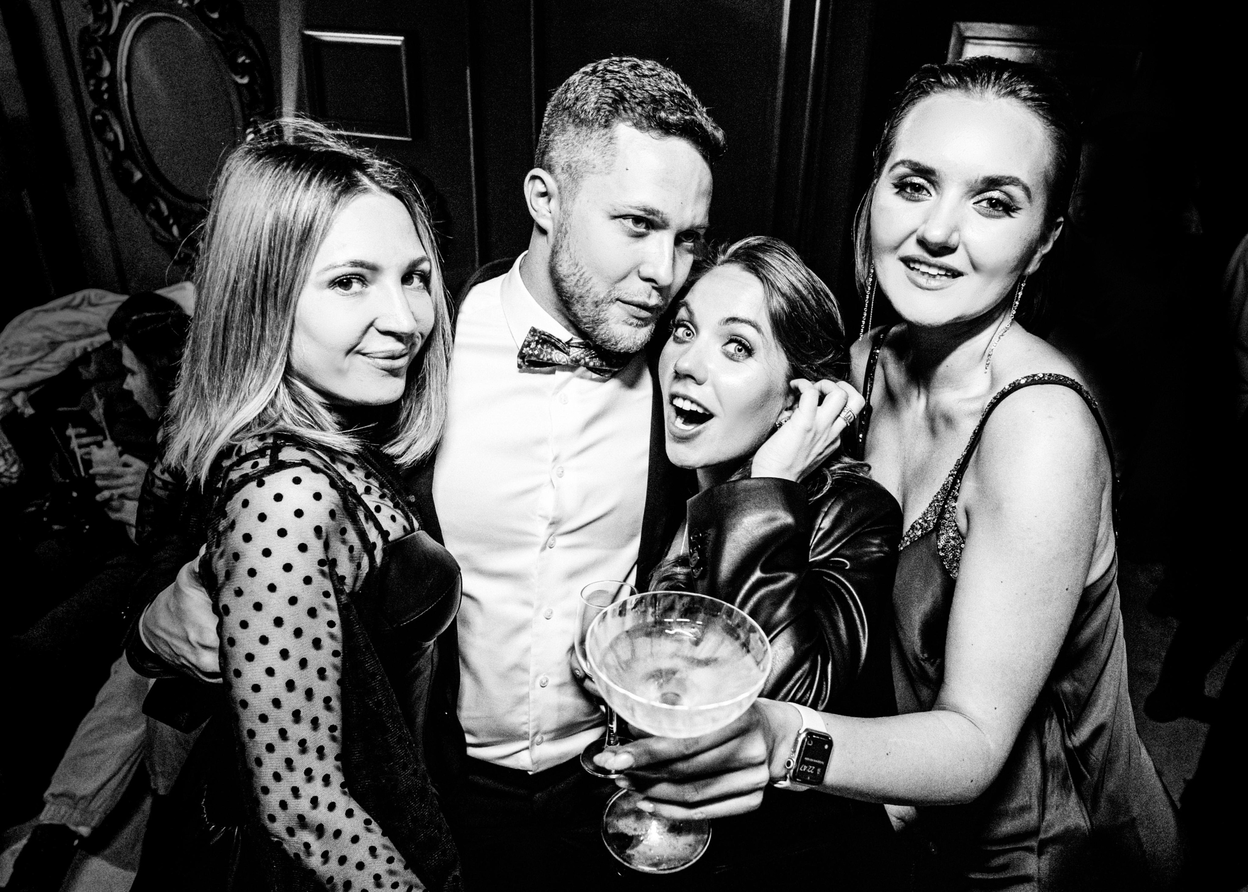 AndMe Bar. Wedding & Documentary Photographer based in Nuremberg — available across Europe & Turkey | Vitalii Nasonov