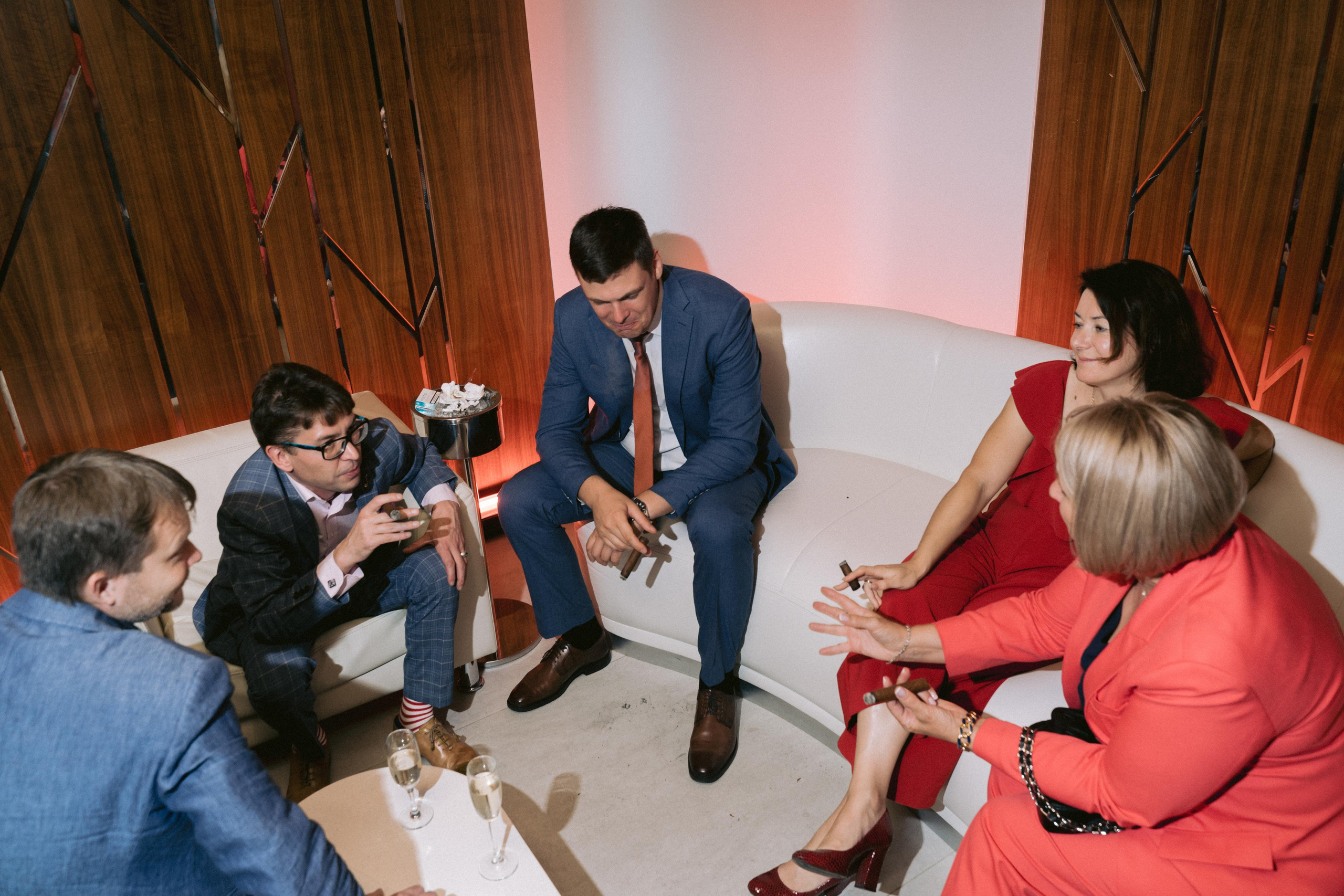 TOPGRADE MERCURY. Wedding & Documentary Photographer based in Nuremberg — available across Europe & Turkey | Vitalii Nasonov