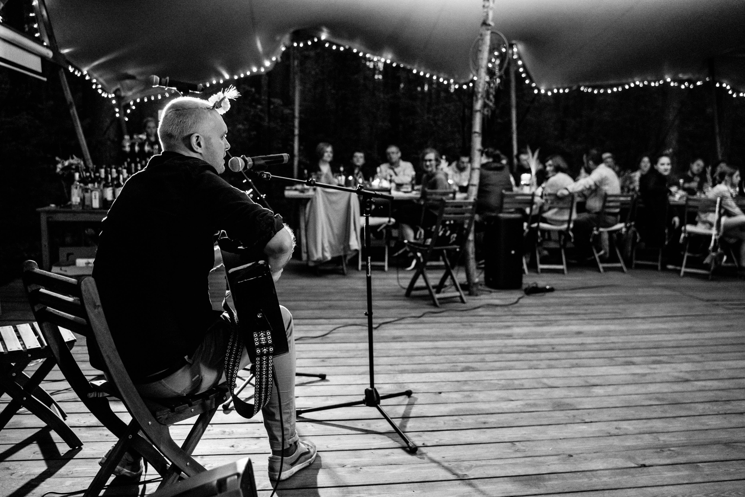 Les & More. Wedding & Documentary Photographer based in Nuremberg — available across Europe & Turkey | Vitalii Nasonov