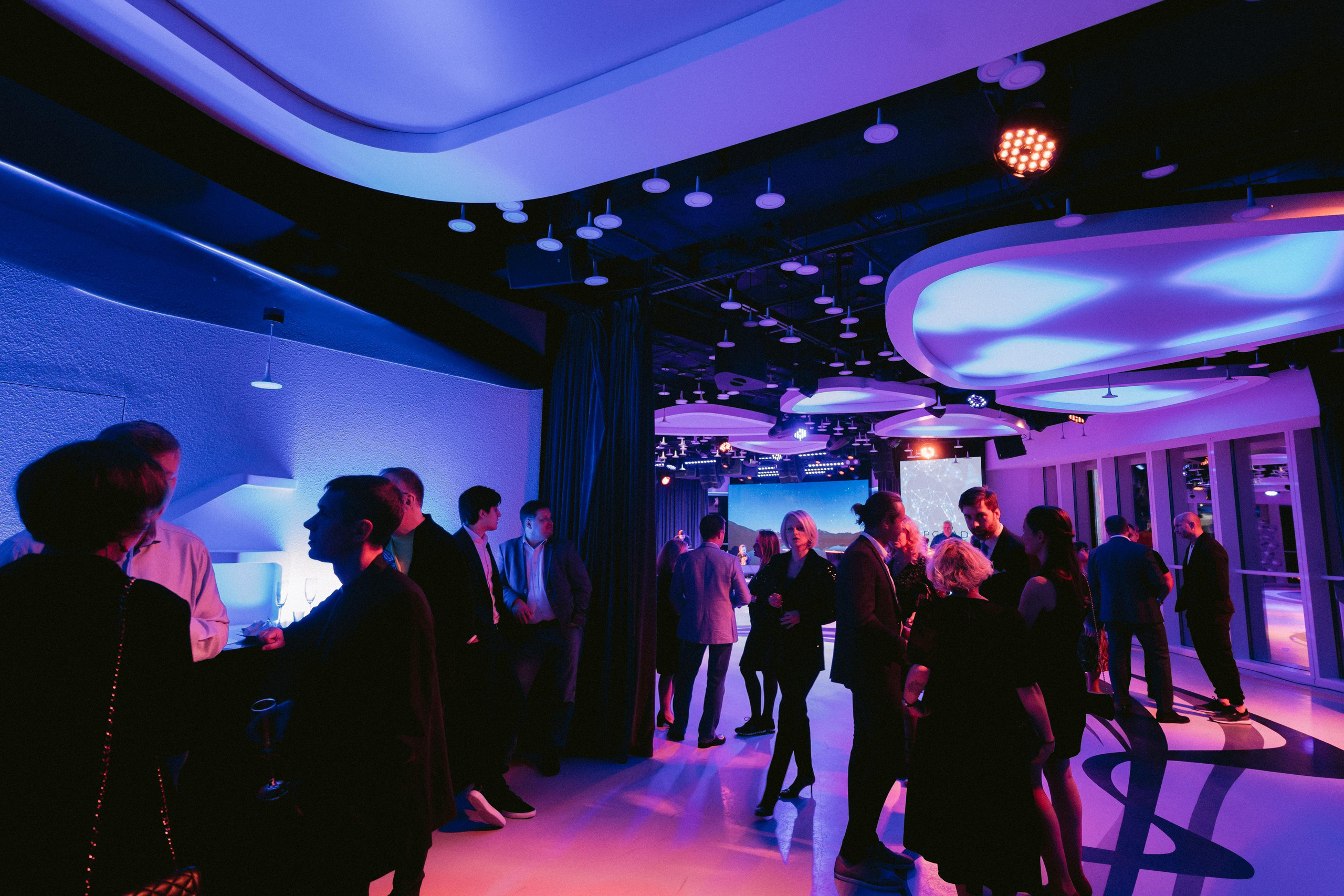 TOPGRADE MERCURY. Wedding & Documentary Photographer based in Nuremberg — available across Europe & Turkey | Vitalii Nasonov