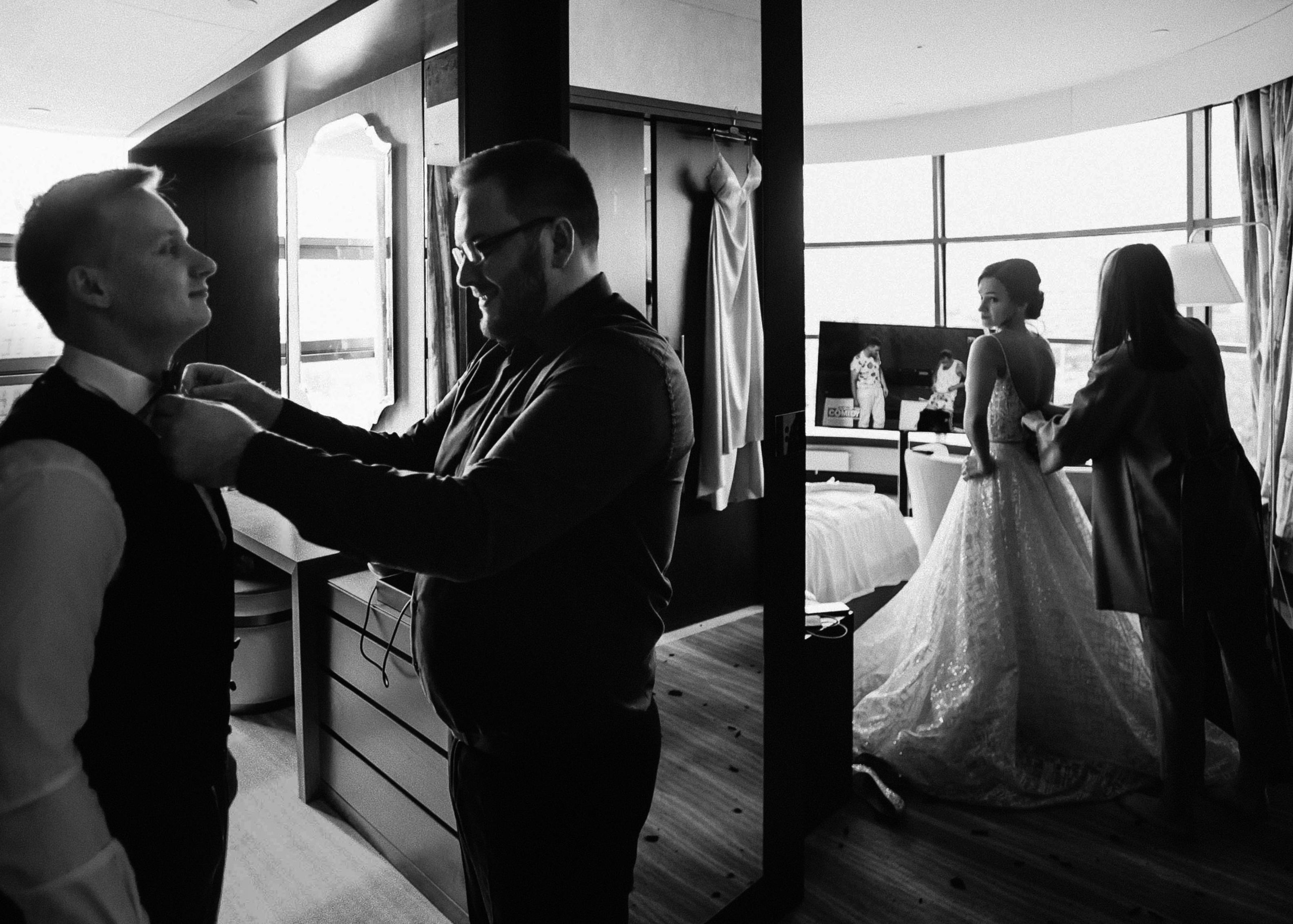 Over the Edge. Wedding & Documentary Photographer based in Nuremberg — available across Europe & Turkey | Vitalii Nasonov