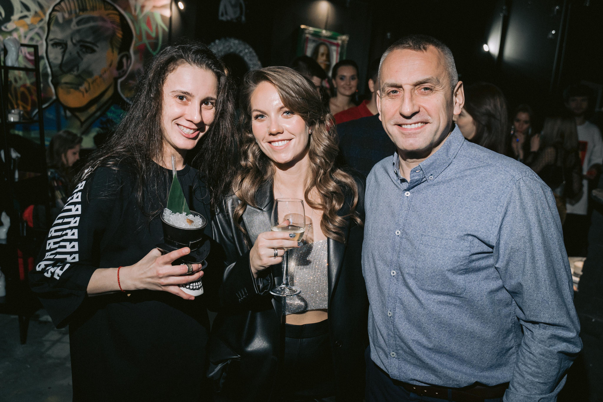 AndMe Bar. Wedding & Documentary Photographer based in Nuremberg — available across Europe & Turkey | Vitalii Nasonov