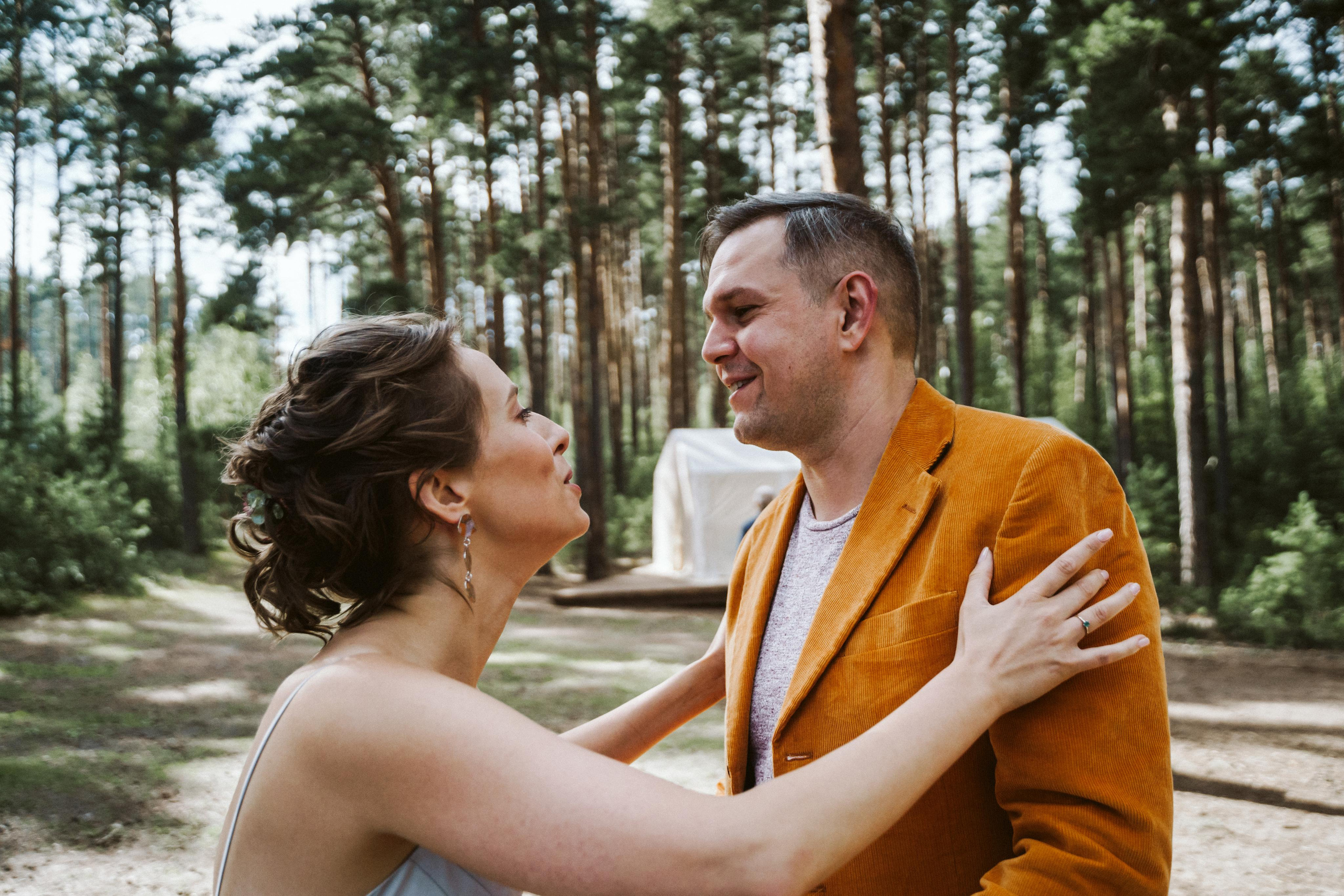 Les & More. Wedding & Documentary Photographer based in Nuremberg — available across Europe & Turkey | Vitalii Nasonov