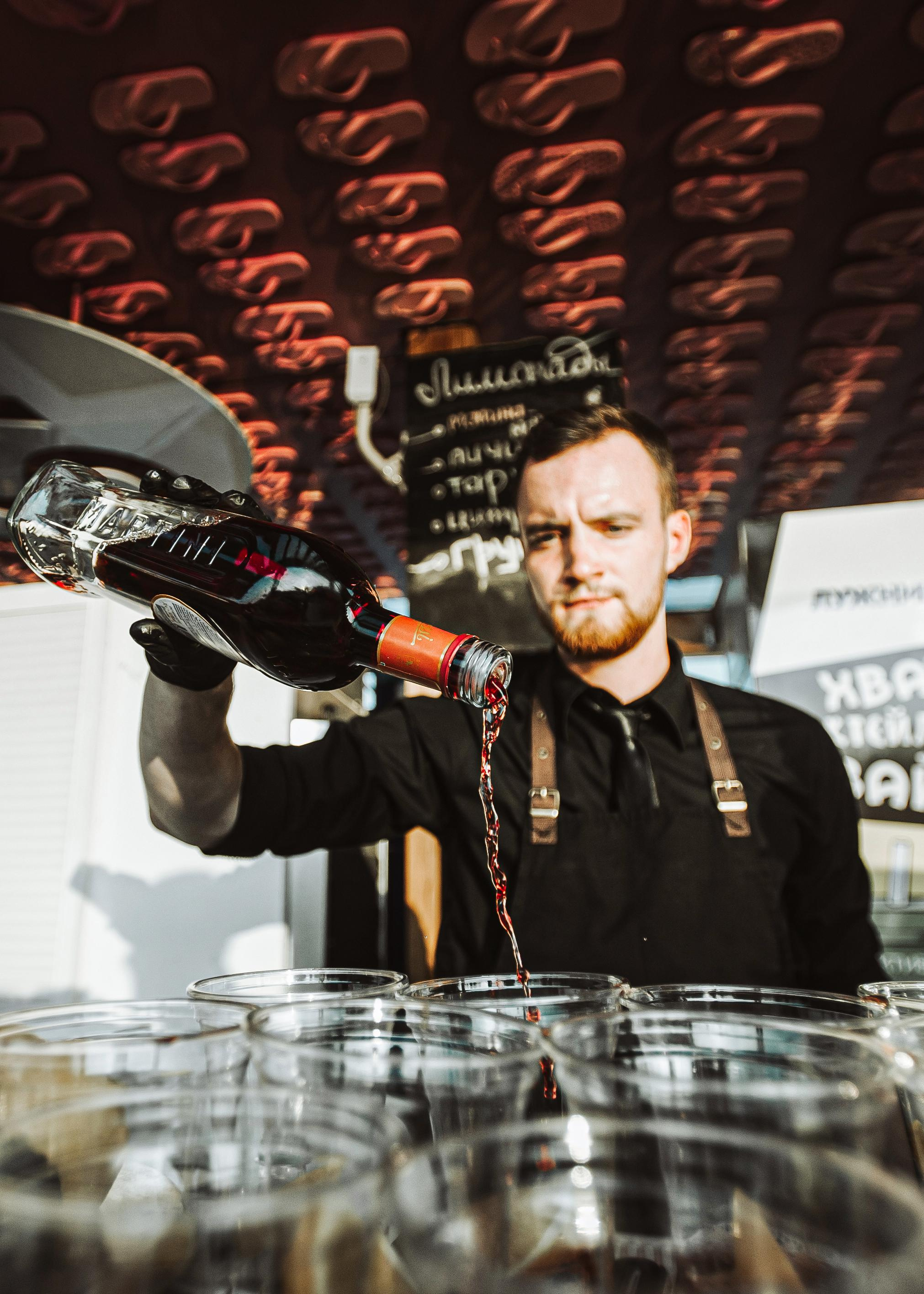 Assenture Habits New Me. Wedding & Documentary Photographer based in Nuremberg — available across Europe & Turkey | Vitalii Nasonov