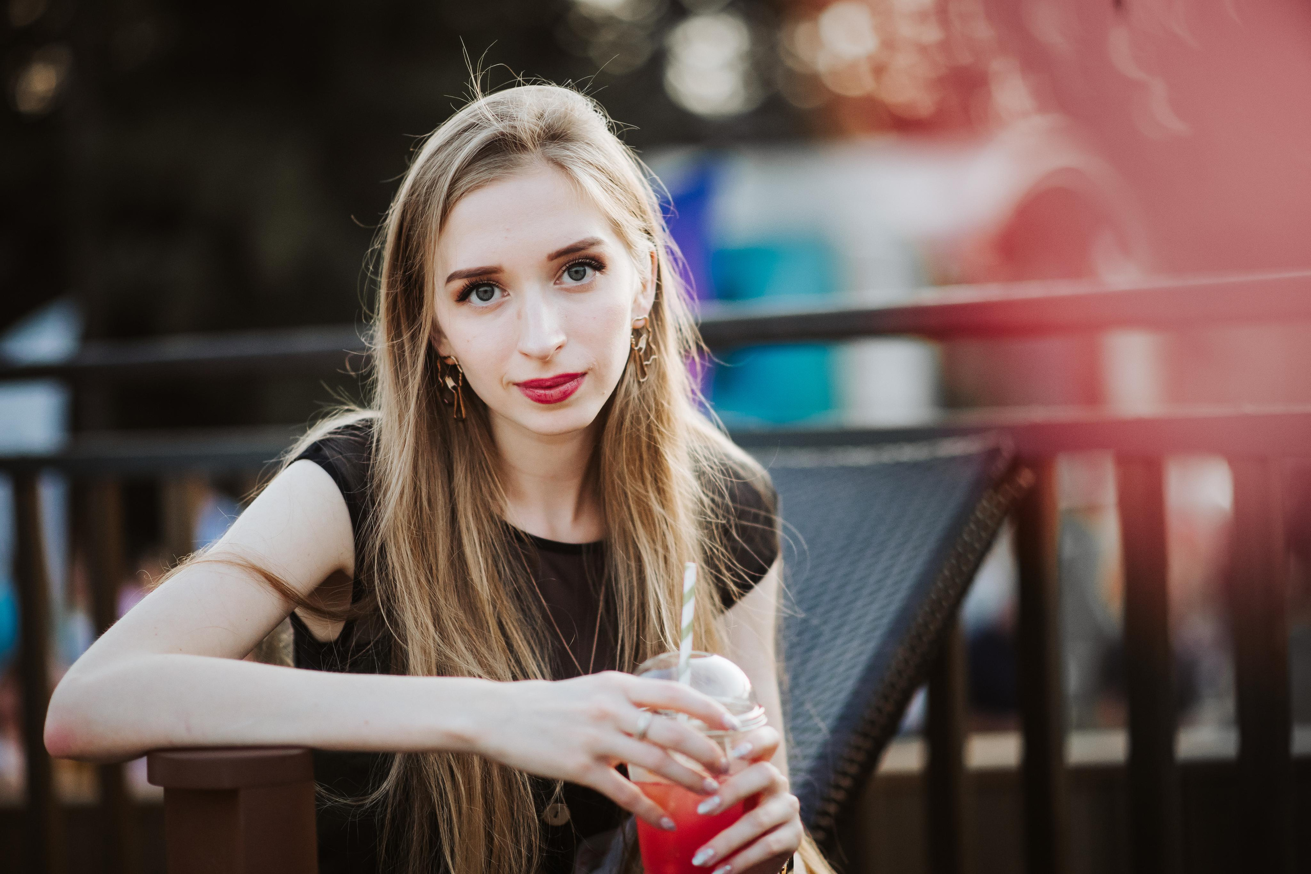 Assenture Habits New Me. Wedding & Documentary Photographer based in Nuremberg — available across Europe & Turkey | Vitalii Nasonov