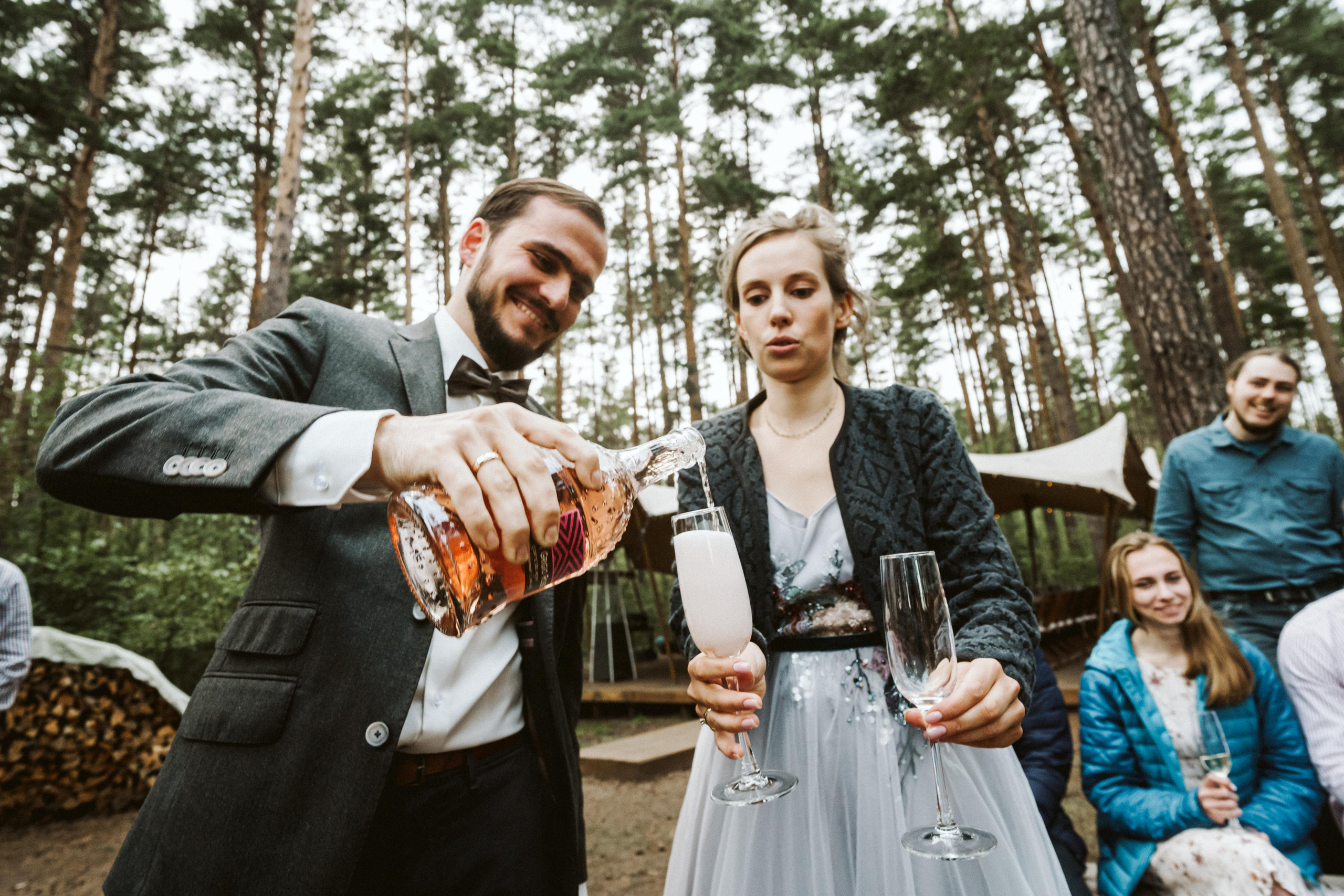 Les & More. Wedding & Documentary Photographer based in Nuremberg — available across Europe & Turkey | Vitalii Nasonov