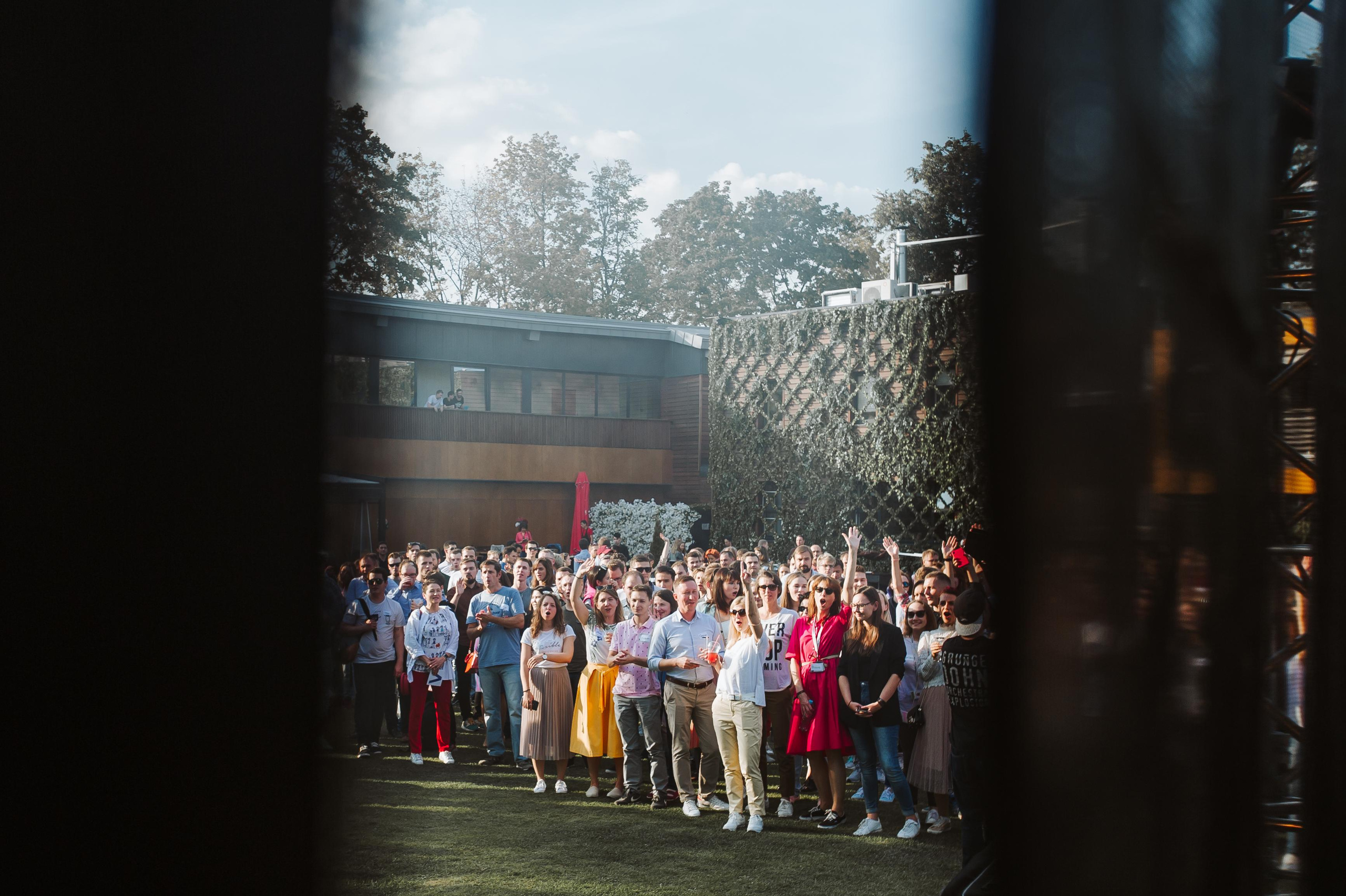 Assenture Habits New Me. Wedding & Documentary Photographer based in Nuremberg — available across Europe & Turkey | Vitalii Nasonov