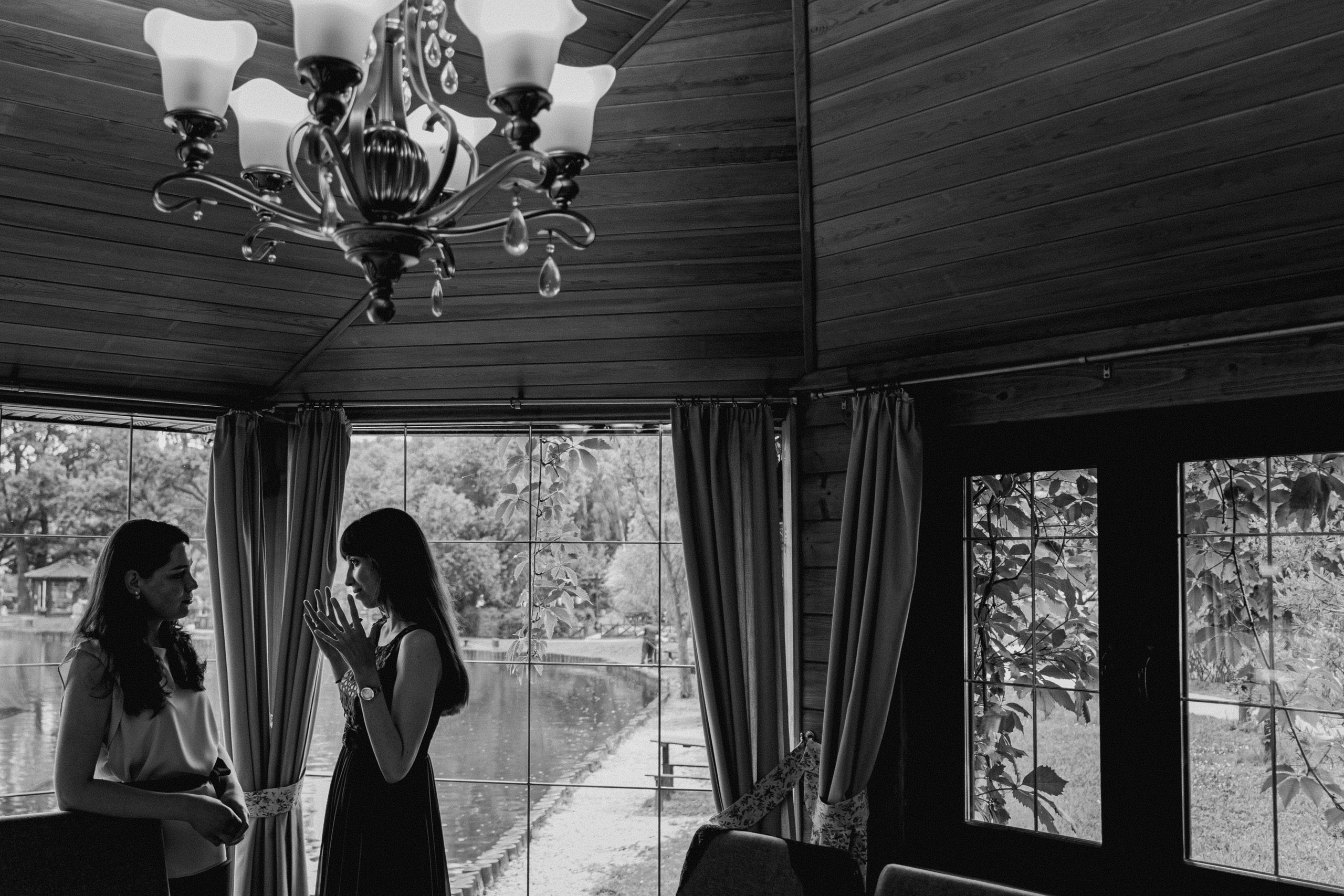 A sea of hugs. Wedding & Documentary Photographer based in Nuremberg — available across Europe & Turkey | Vitalii Nasonov