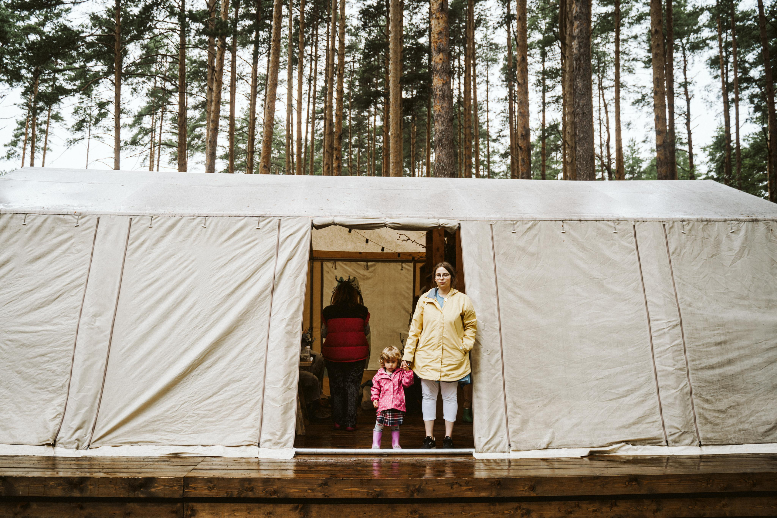 Les & More. Wedding & Documentary Photographer based in Nuremberg — available across Europe & Turkey | Vitalii Nasonov